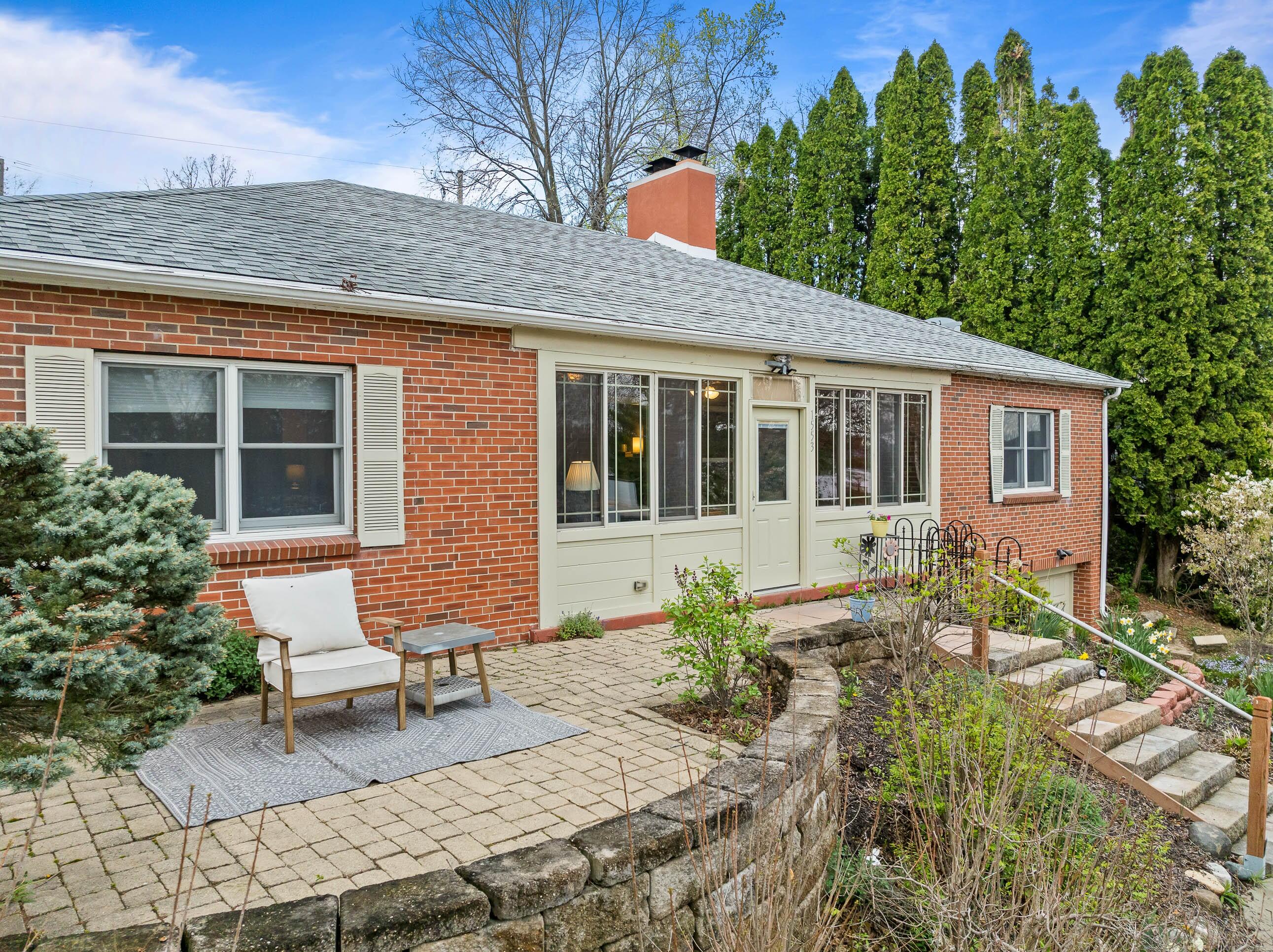 Wisconsin Lake Home for sale (MLS#: 1916575) at 1553  Orchard Ln, in Lake Geneva, Wisconsin. (4 of 51)