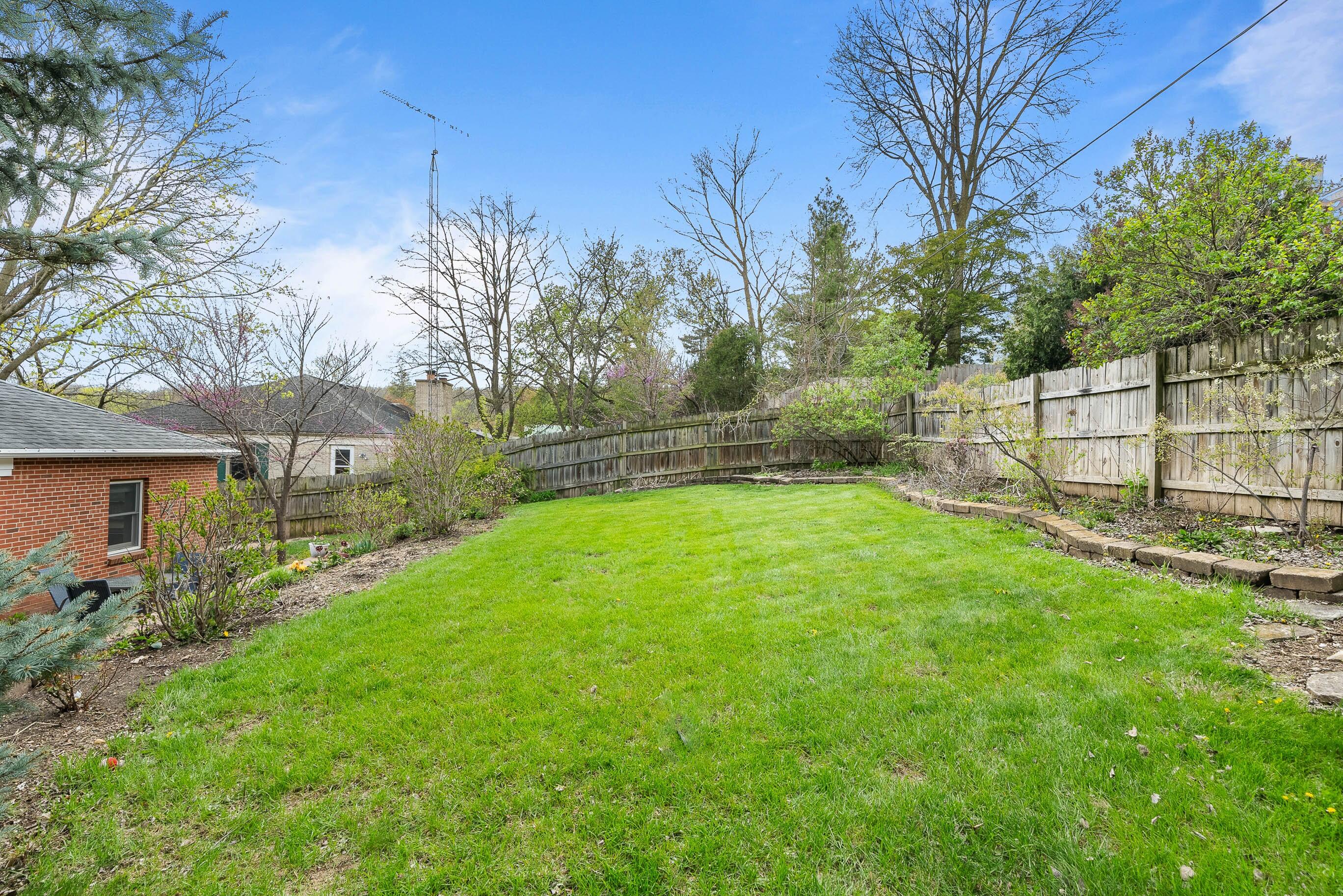 Wisconsin Lake Home for sale (MLS#: 1916575) at 1553  Orchard Ln, in Lake Geneva, Wisconsin. (37 of 51)