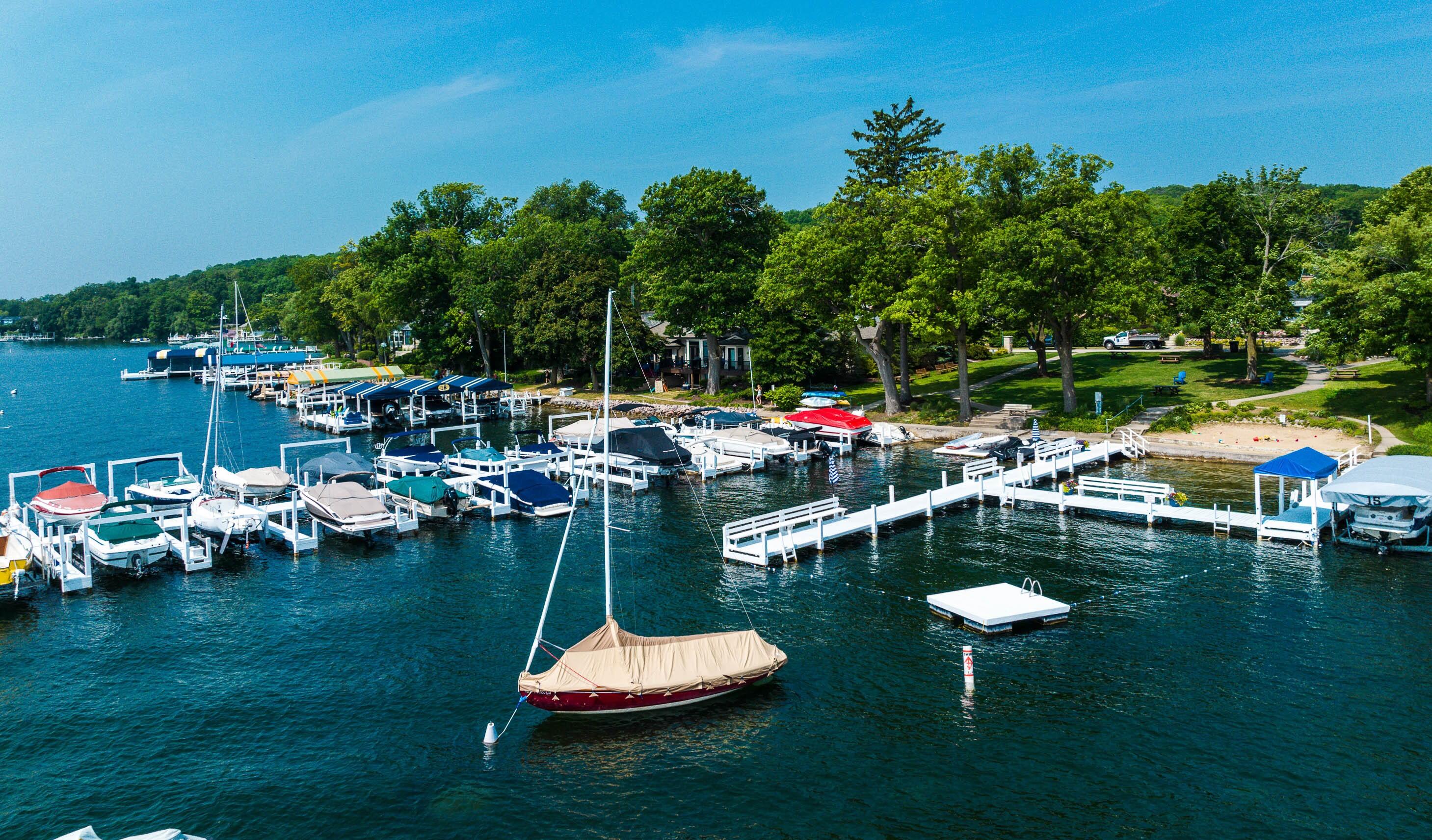 Wisconsin Lake Home for sale (MLS#: 1916575) at 1553  Orchard Ln, in Lake Geneva, Wisconsin. (42 of 51)