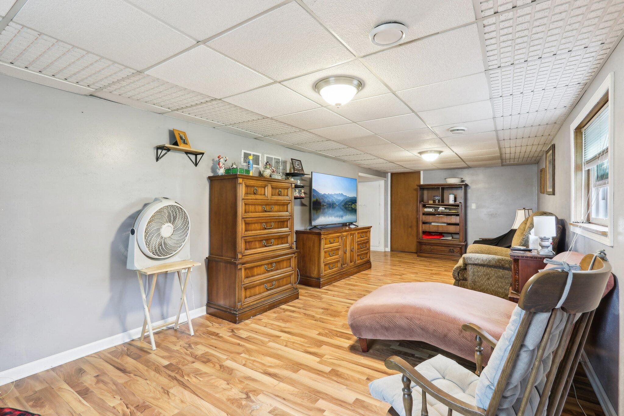 Wisconsin Lake Home for sale (MLS#: 1916697) at 30225  Sumac Dr, in Burlington, Wisconsin. (31 of 65)