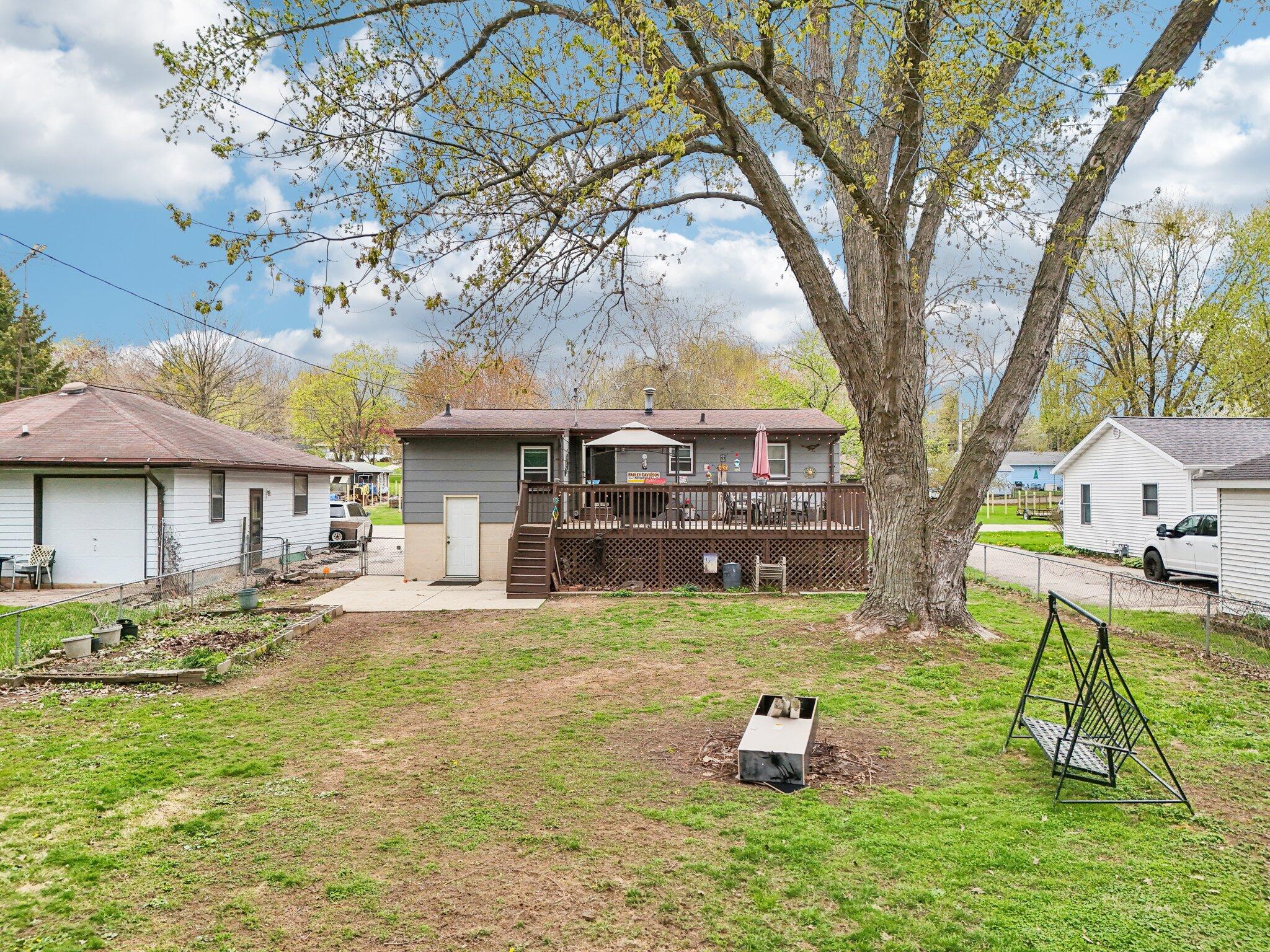 Wisconsin Lake Home for sale (MLS#: 1916697) at 30225  Sumac Dr, in Burlington, Wisconsin. (49 of 65)
