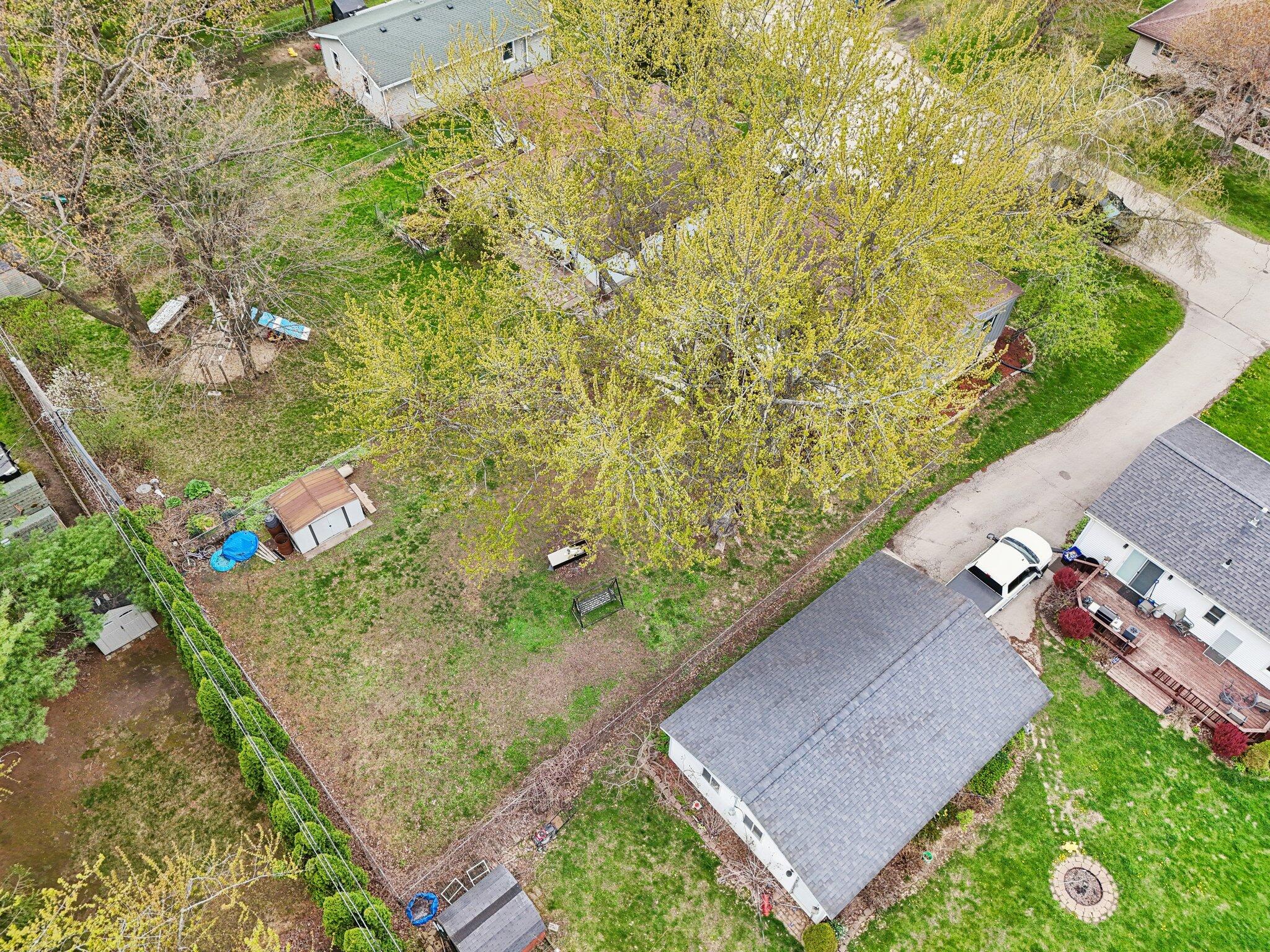 Wisconsin Lake Home for sale (MLS#: 1916697) at 30225  Sumac Dr, in Burlington, Wisconsin. (54 of 65)