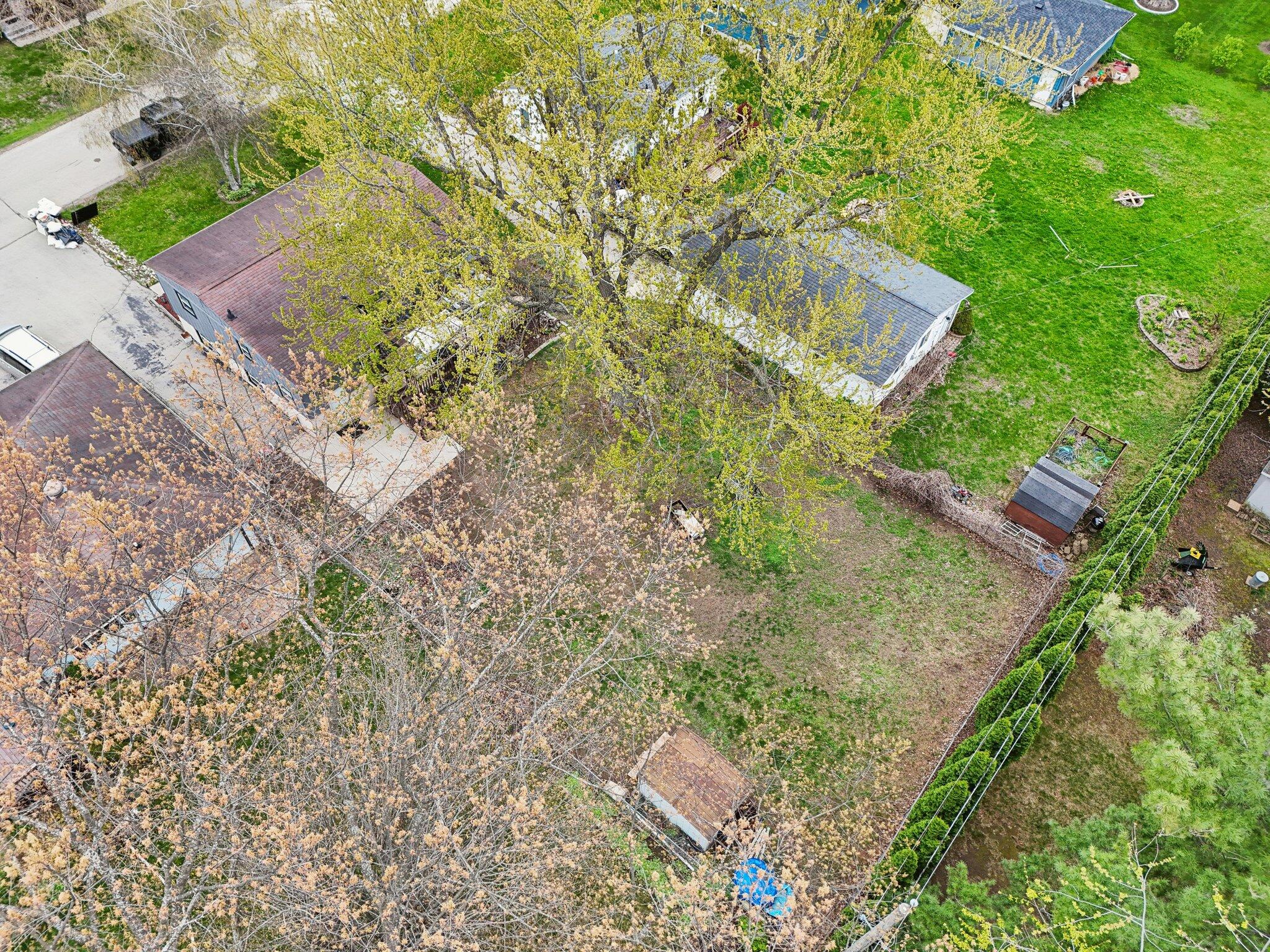Wisconsin Lake Home for sale (MLS#: 1916697) at 30225  Sumac Dr, in Burlington, Wisconsin. (56 of 65)