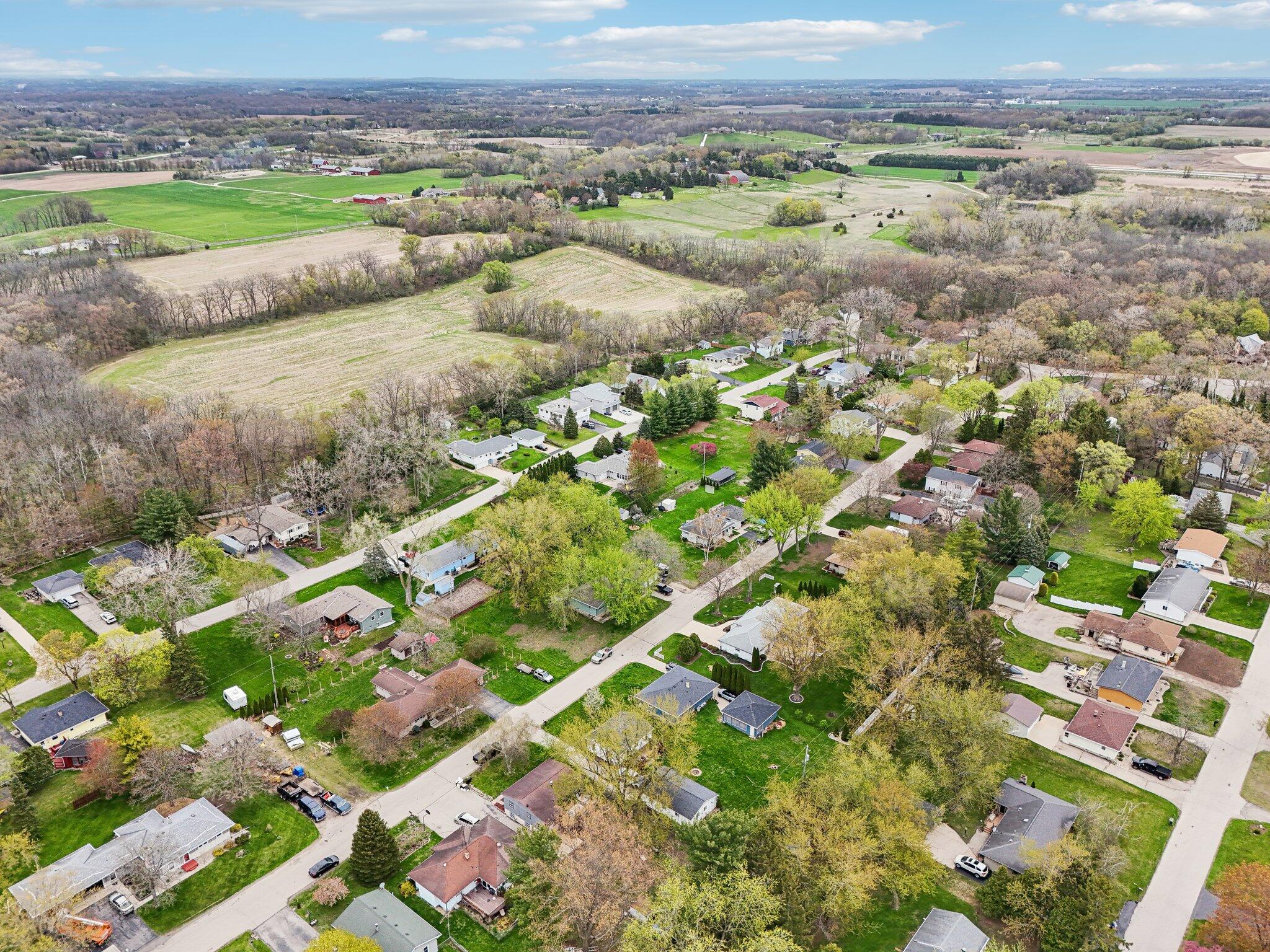 Wisconsin Lake Home for sale (MLS#: 1916697) at 30225  Sumac Dr, in Burlington, Wisconsin. (57 of 65)