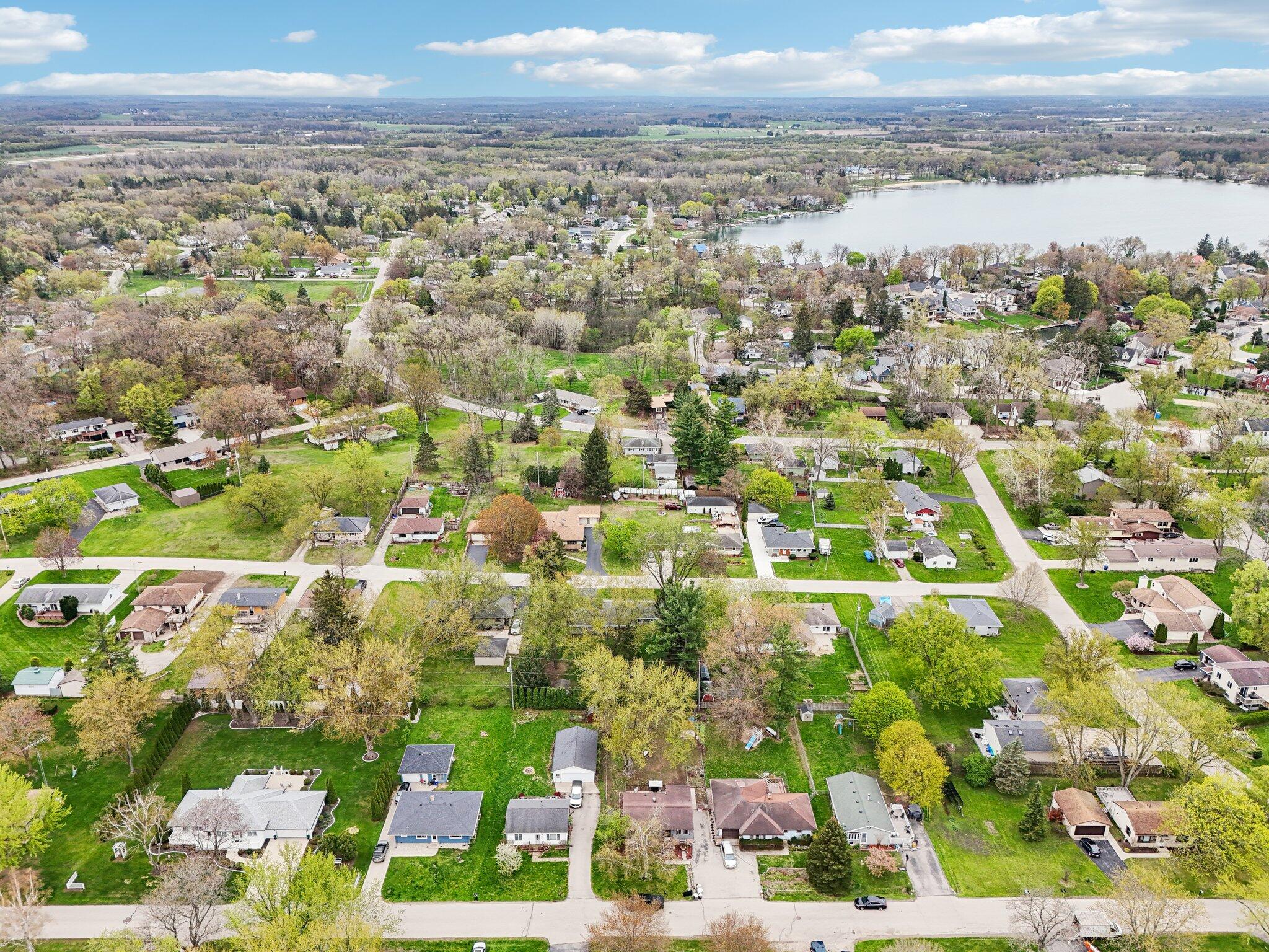 Wisconsin Lake Home for sale (MLS#: 1916697) at 30225  Sumac Dr, in Burlington, Wisconsin. (61 of 65)