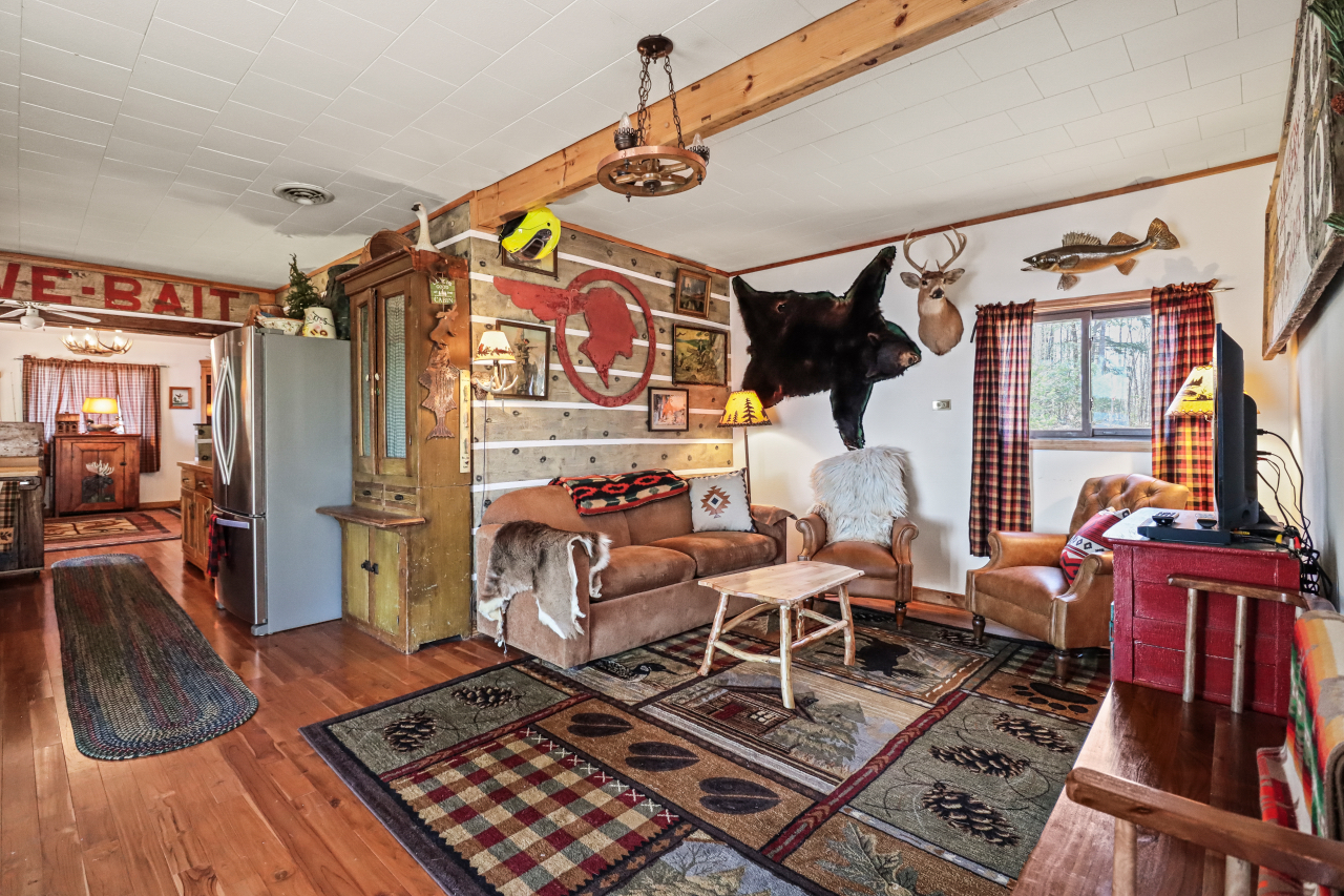 Wisconsin Lake Home for sale (MLS#: 1916765) at 5976 N Scott Rd, in Mercer, Wisconsin. (12 of 39)