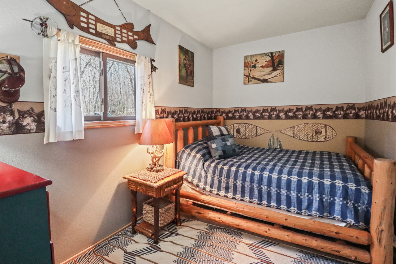 Wisconsin Lake Home for sale (MLS#: 1916765) at 5976 N Scott Rd, in Mercer, Wisconsin. (19 of 39)