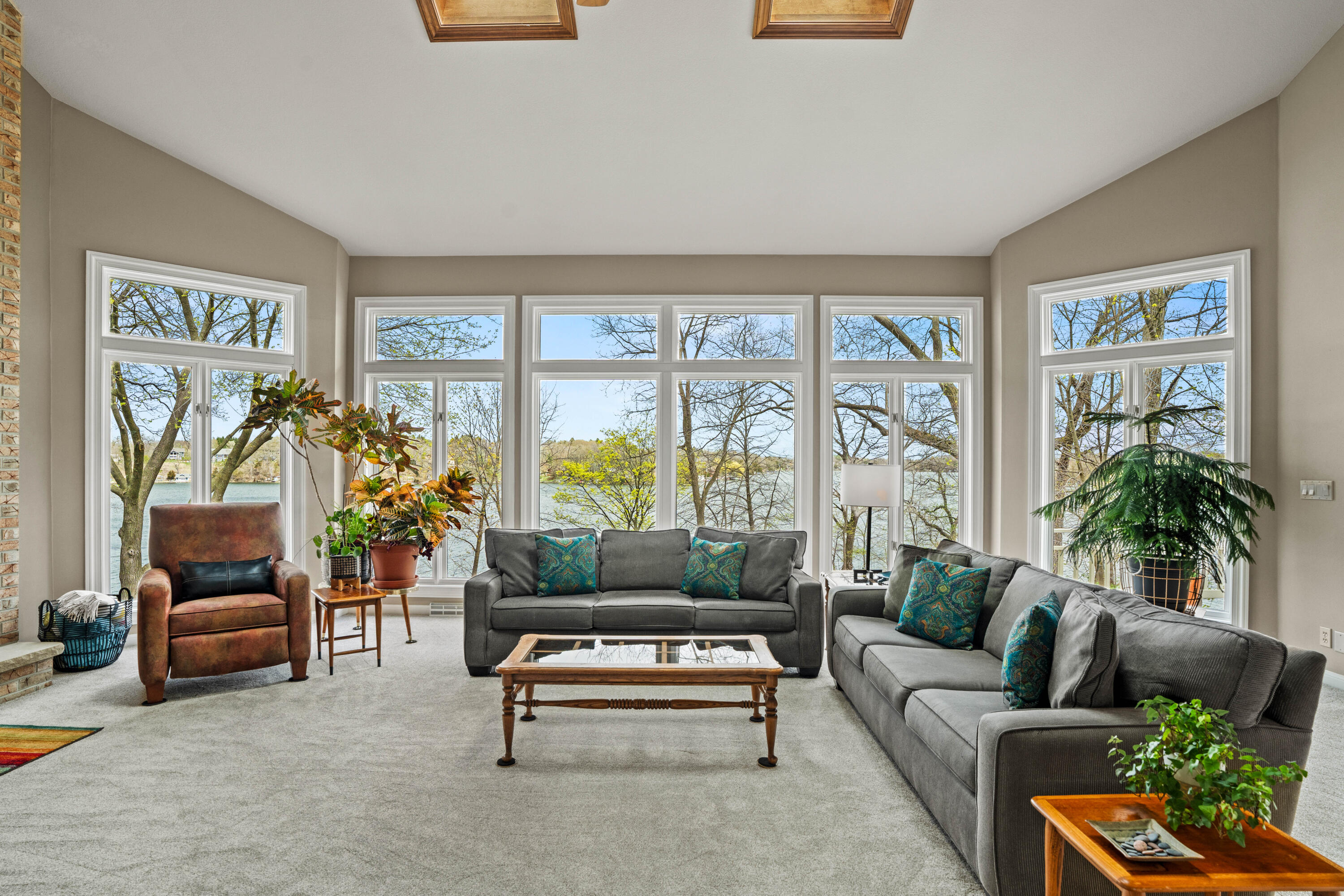 Wisconsin Lake Home for sale (MLS#: 1916939) at W290N8220  Florencetta Hts, in Merton, Wisconsin. (18 of 70)