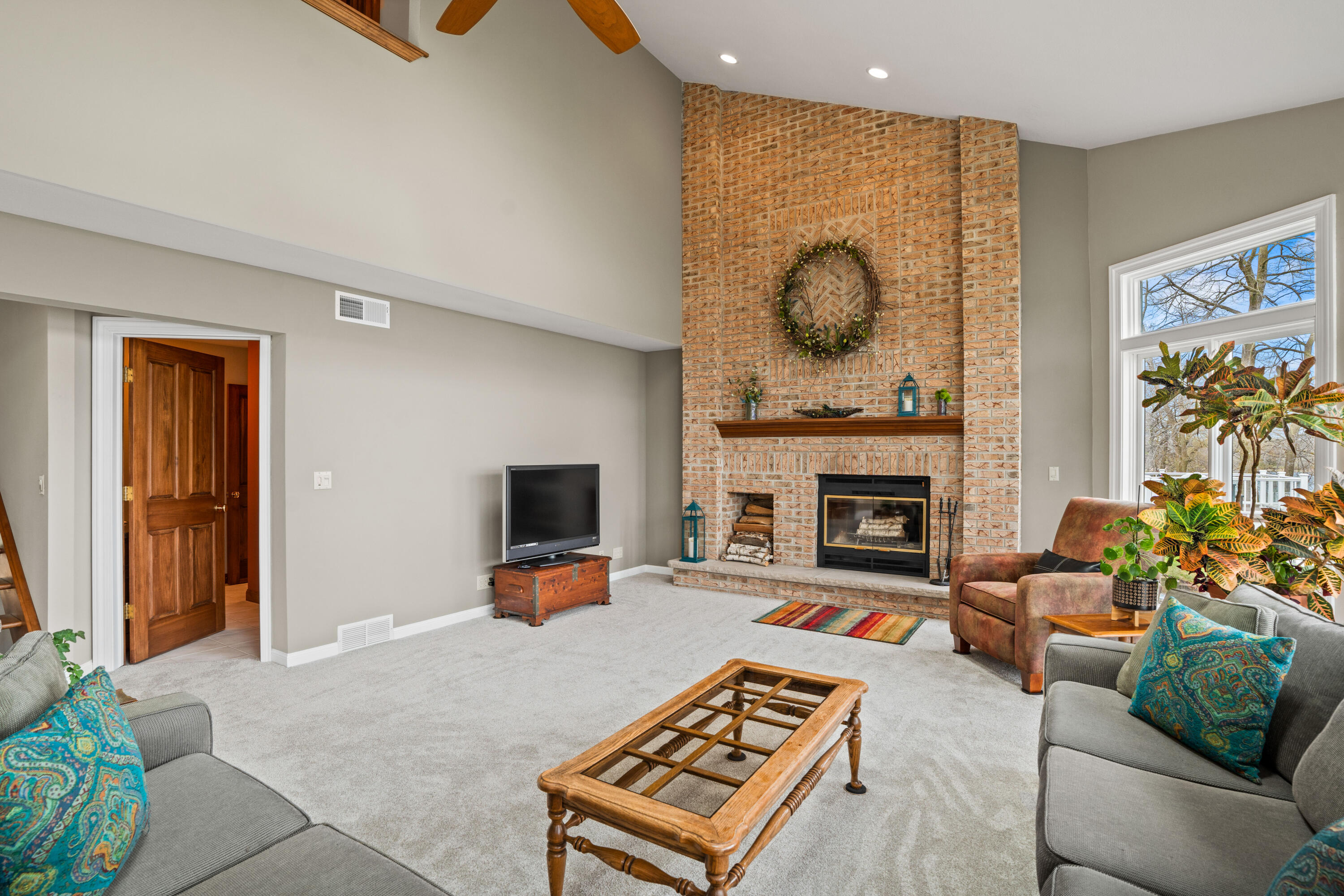 Wisconsin Lake Home for sale (MLS#: 1916939) at W290N8220  Florencetta Hts, in Merton, Wisconsin. (20 of 70)