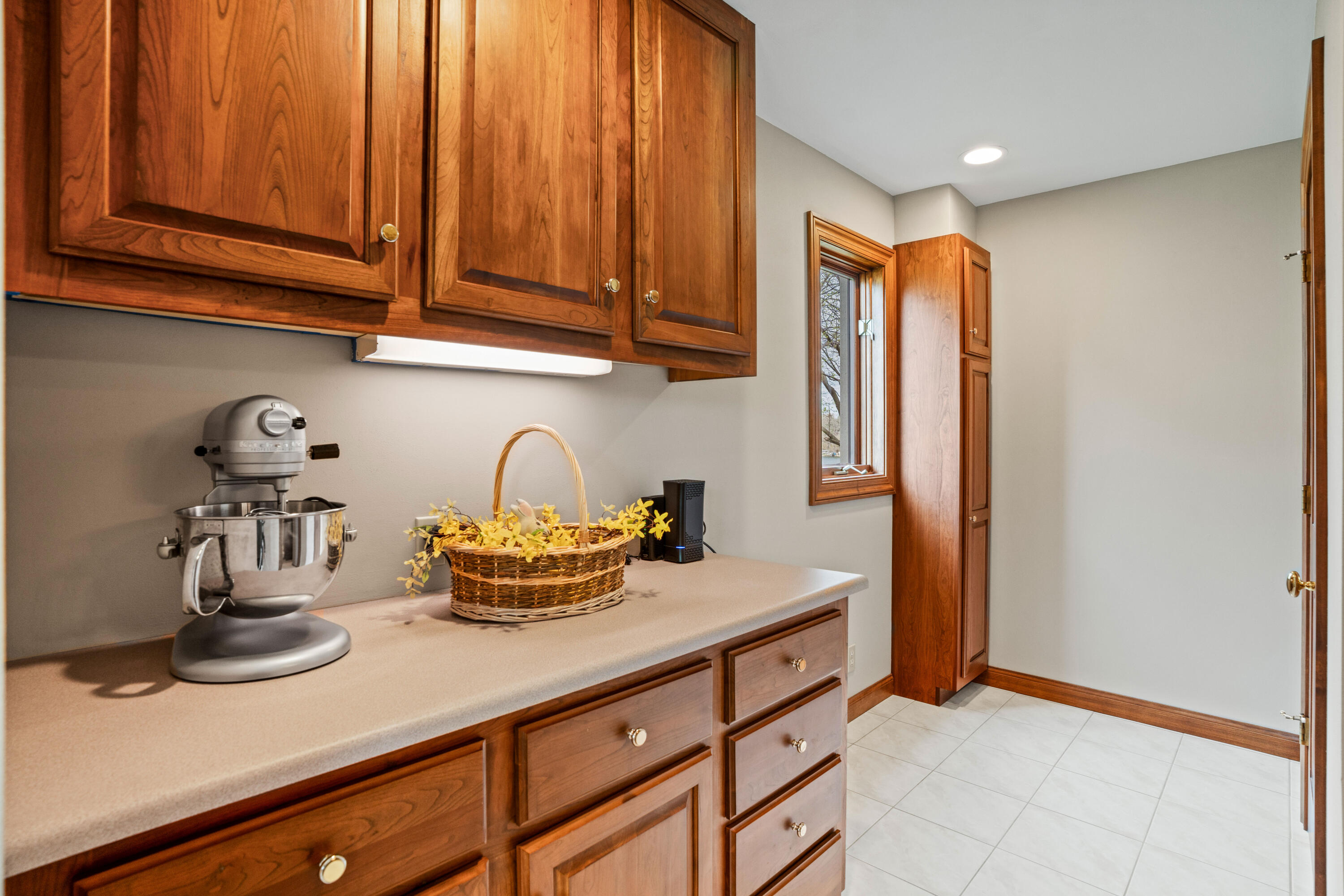 Wisconsin Lake Home for sale (MLS#: 1916939) at W290N8220  Florencetta Hts, in Merton, Wisconsin. (31 of 70)