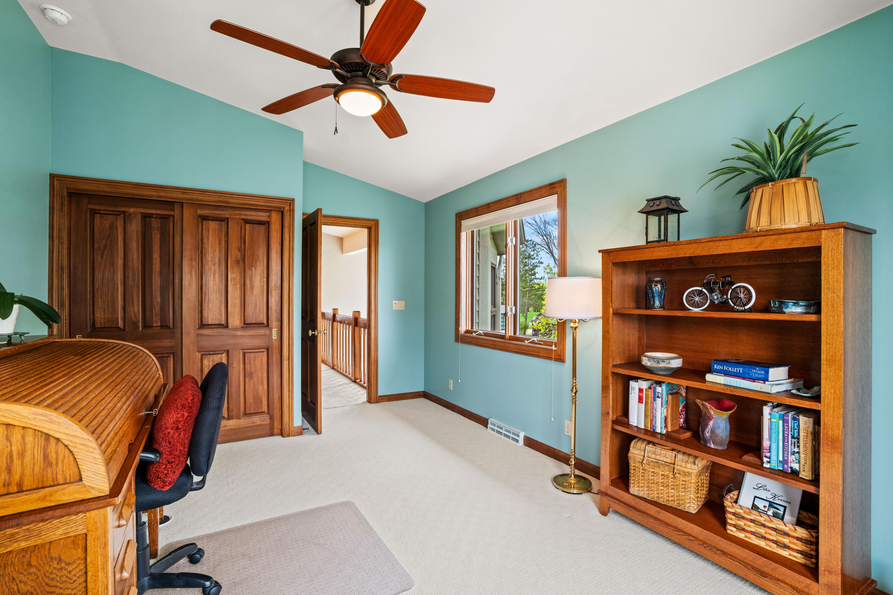 Wisconsin Lake Home for sale (MLS#: 1916939) at W290N8220  Florencetta Hts, in Merton, Wisconsin. (41 of 70)