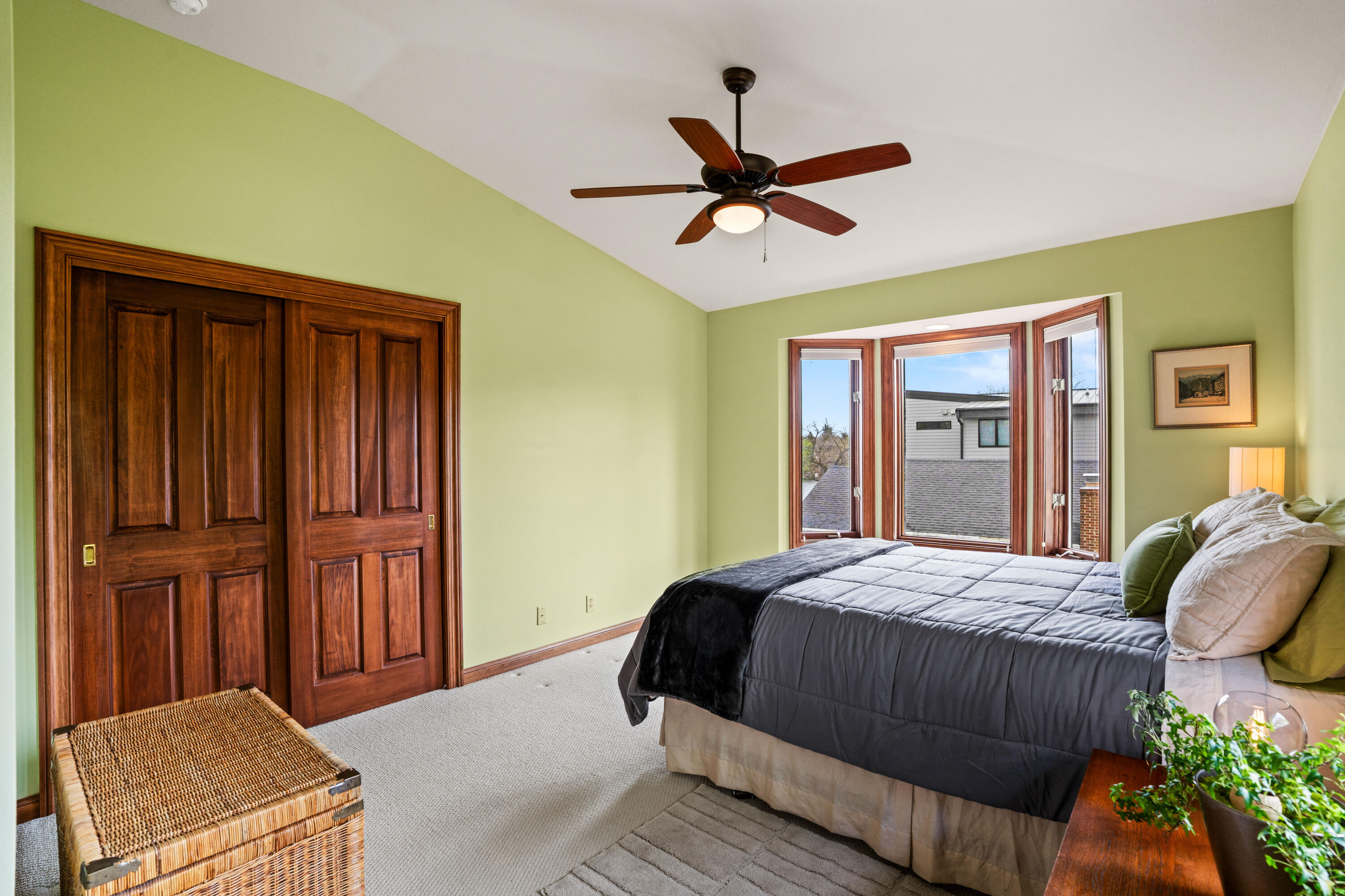Wisconsin Lake Home for sale (MLS#: 1916939) at W290N8220  Florencetta Hts, in Merton, Wisconsin. (43 of 70)