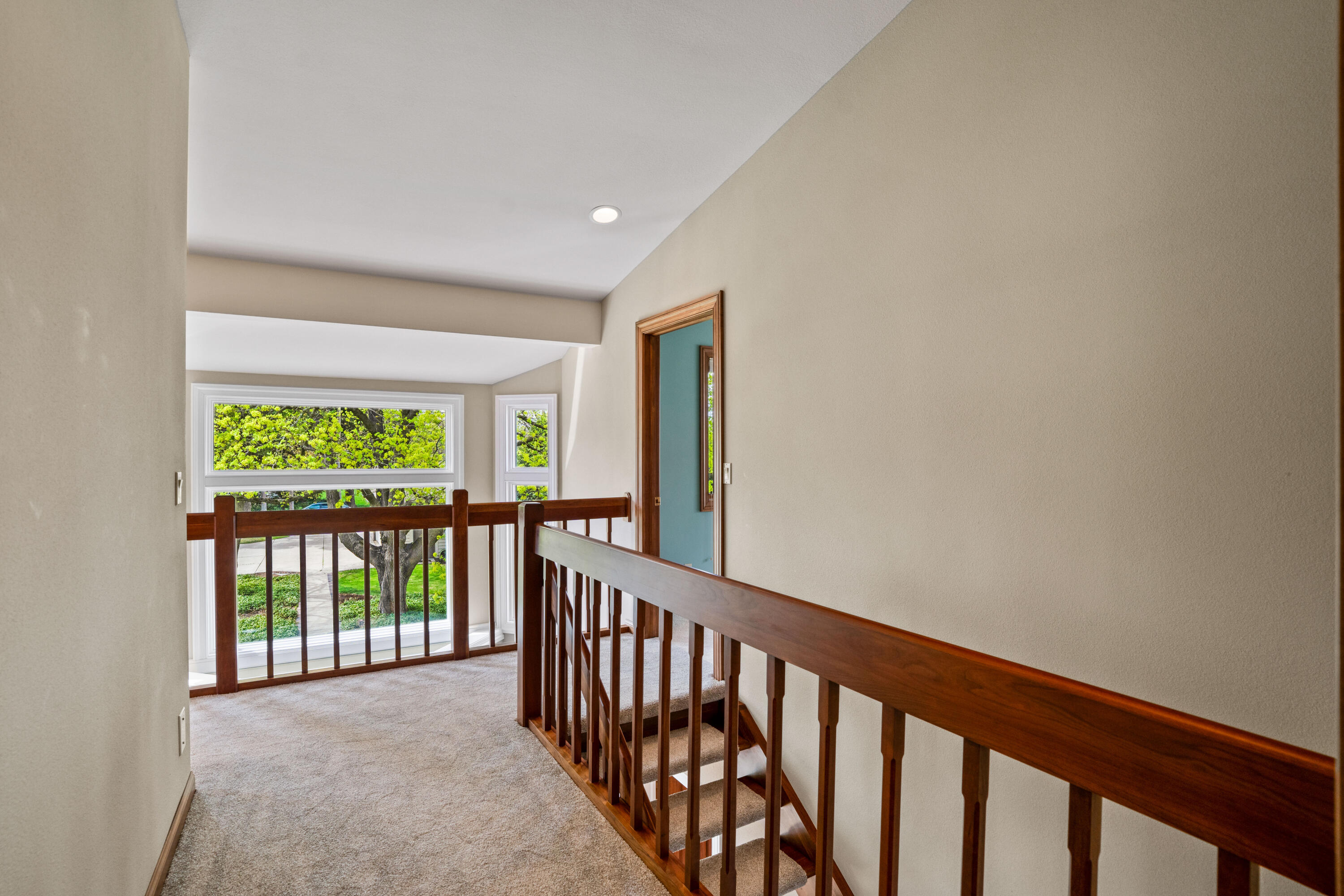 Wisconsin Lake Home for sale (MLS#: 1916939) at W290N8220  Florencetta Hts, in Merton, Wisconsin. (45 of 70)