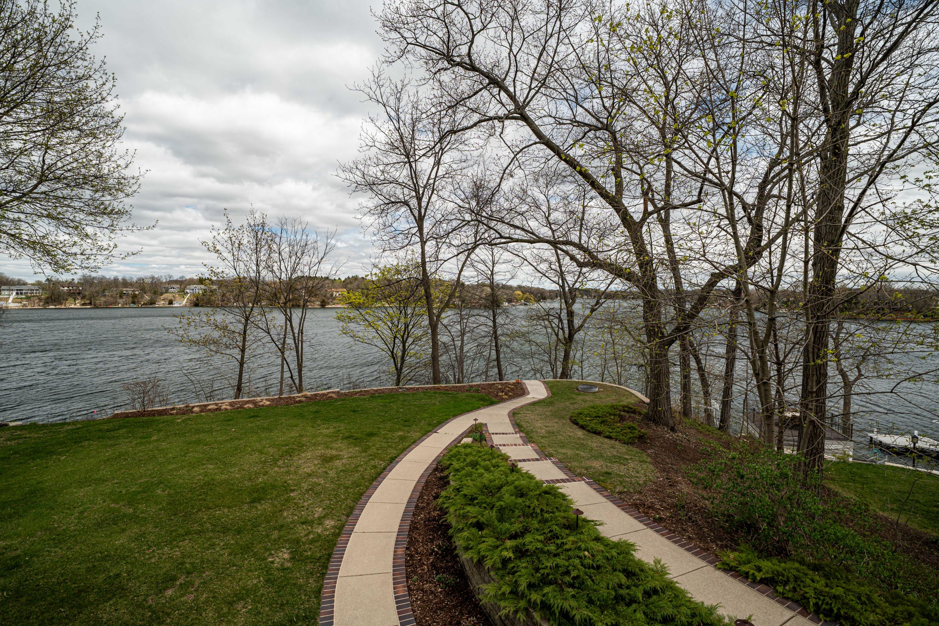 Wisconsin Lake Home for sale (MLS#: 1916939) at W290N8220  Florencetta Hts, in Merton, Wisconsin. (49 of 70)