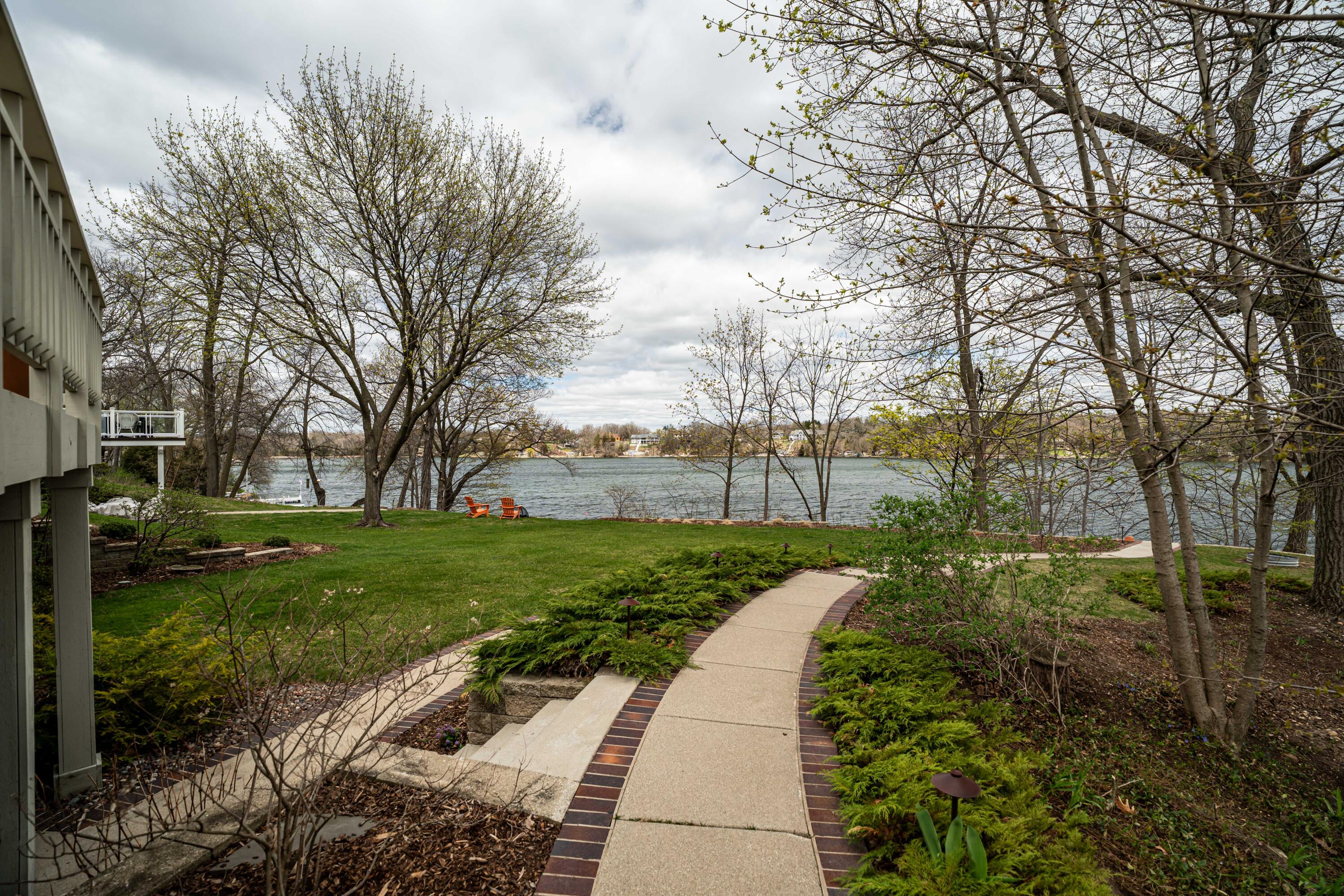 Wisconsin Lake Home for sale (MLS#: 1916939) at W290N8220  Florencetta Hts, in Merton, Wisconsin. (52 of 70)