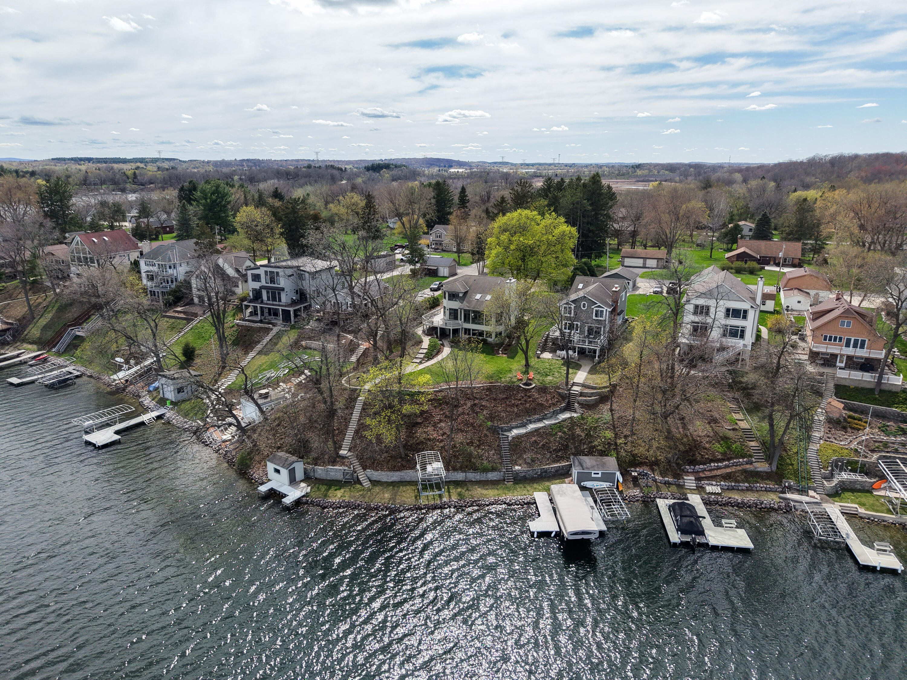 Wisconsin Lake Home for sale (MLS#: 1916939) at W290N8220  Florencetta Hts, in Merton, Wisconsin. (7 of 70)