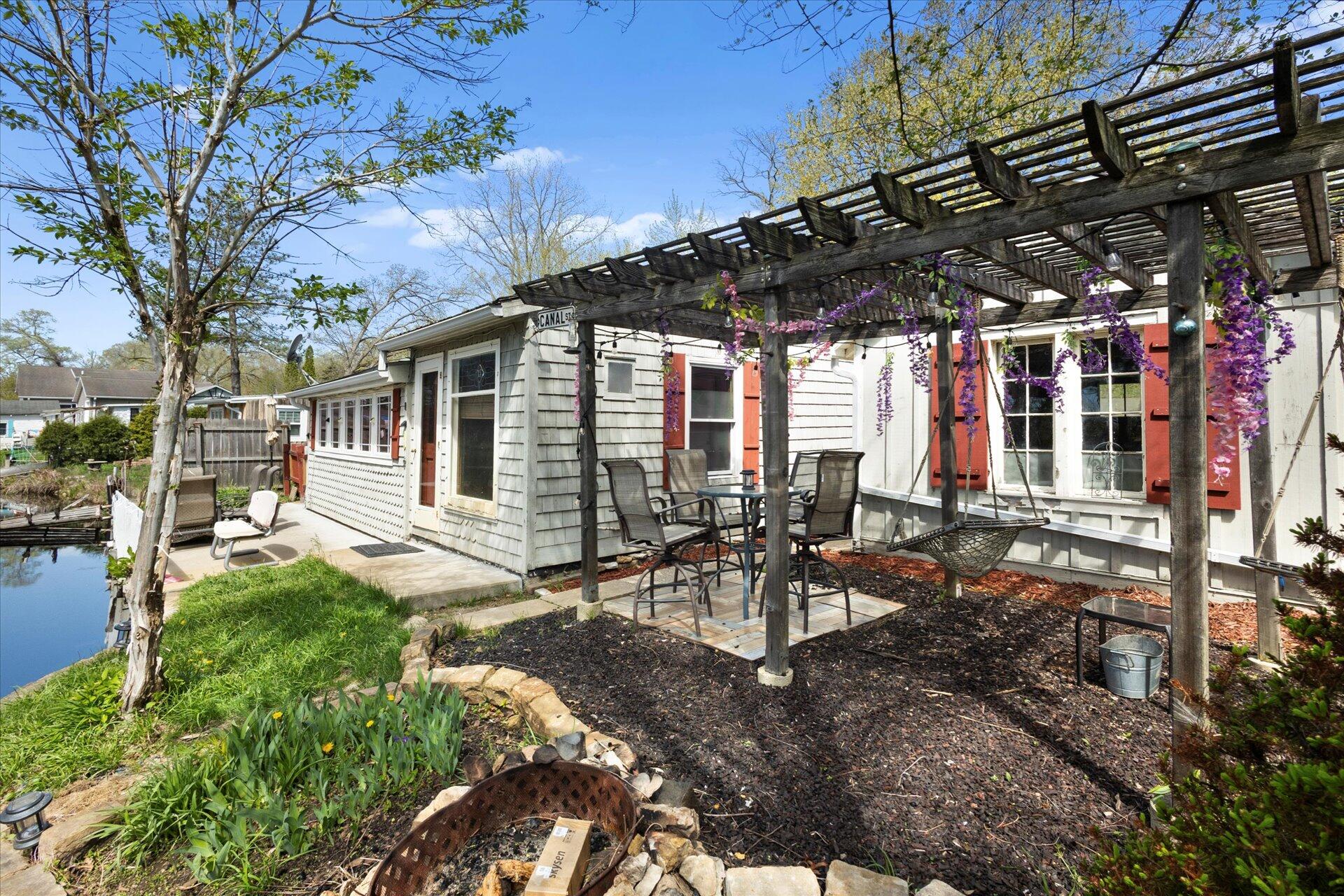 Wisconsin Lake Home for sale (MLS#: 1917046) at W1289  Beach Rd, in East Troy, Wisconsin. (16 of 22)