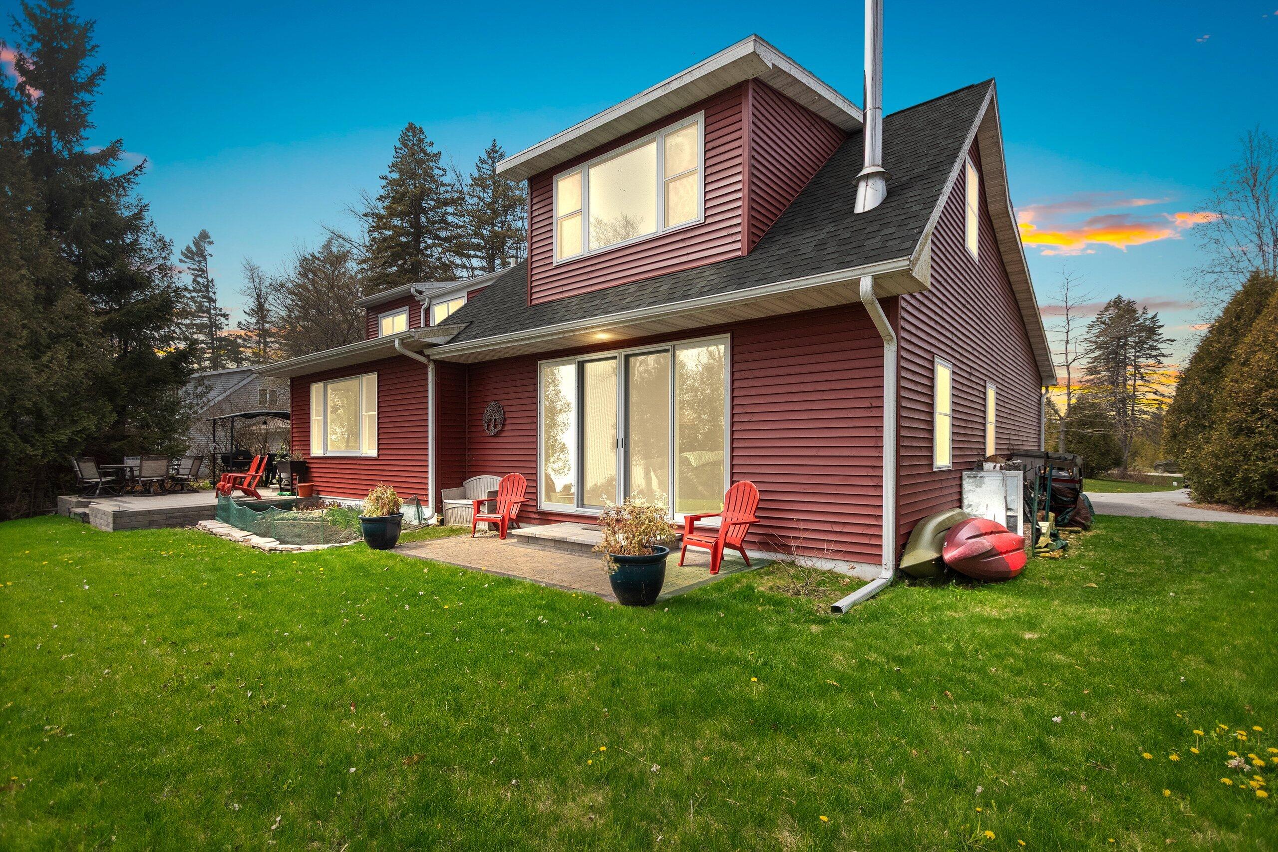 Wisconsin Lake Home for sale (MLS#: 1917083) at 1020  Lakeview Dr, in Algoma, Wisconsin. (2 of 67)