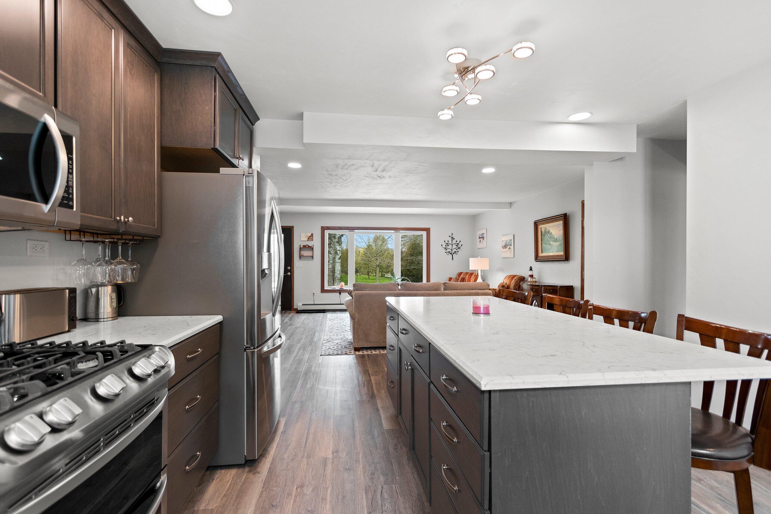 Wisconsin Lake Home for sale (MLS#: 1917083) at 1020  Lakeview Dr, in Algoma, Wisconsin. (22 of 67)