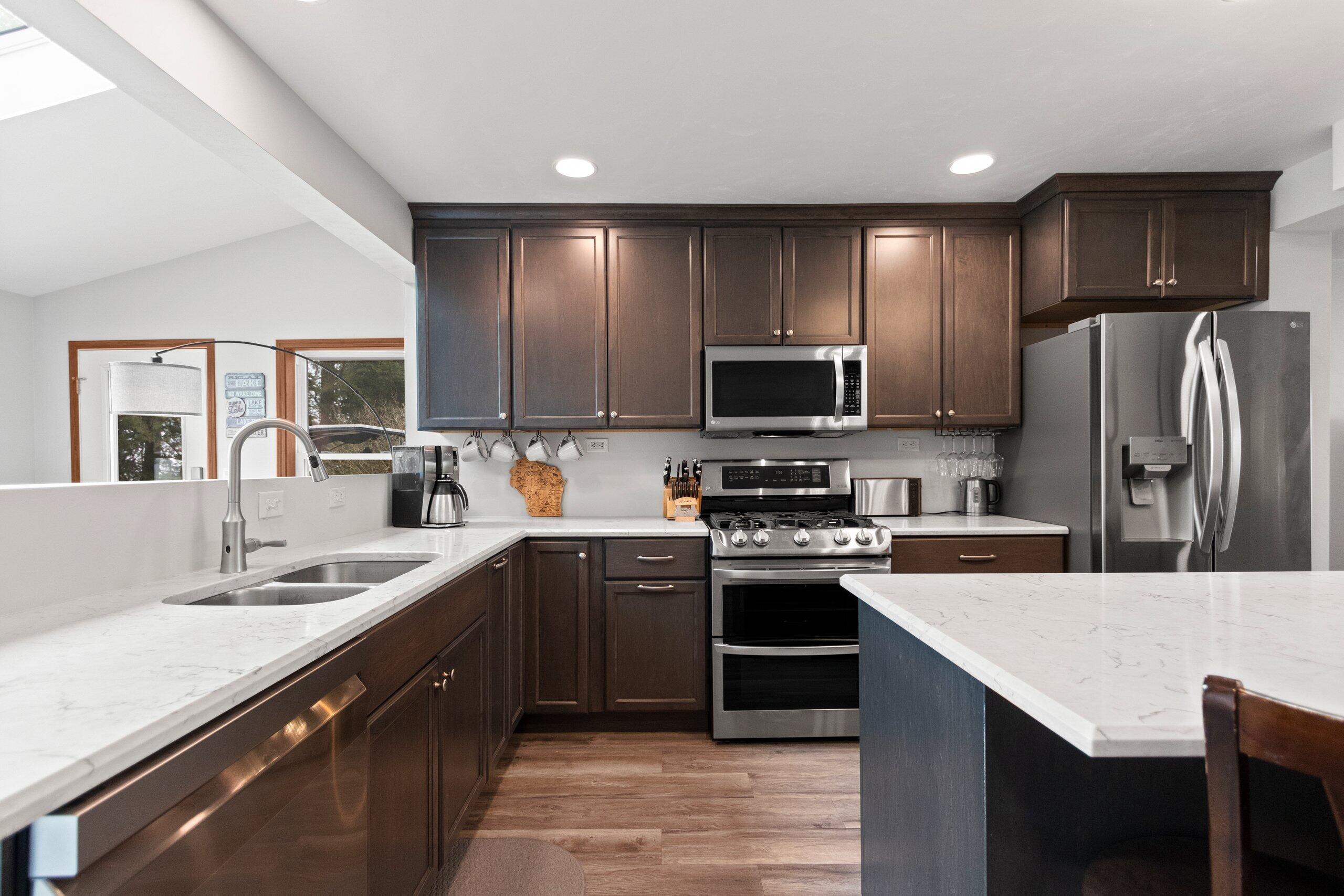 Wisconsin Lake Home for sale (MLS#: 1917083) at 1020  Lakeview Dr, in Algoma, Wisconsin. (23 of 67)
