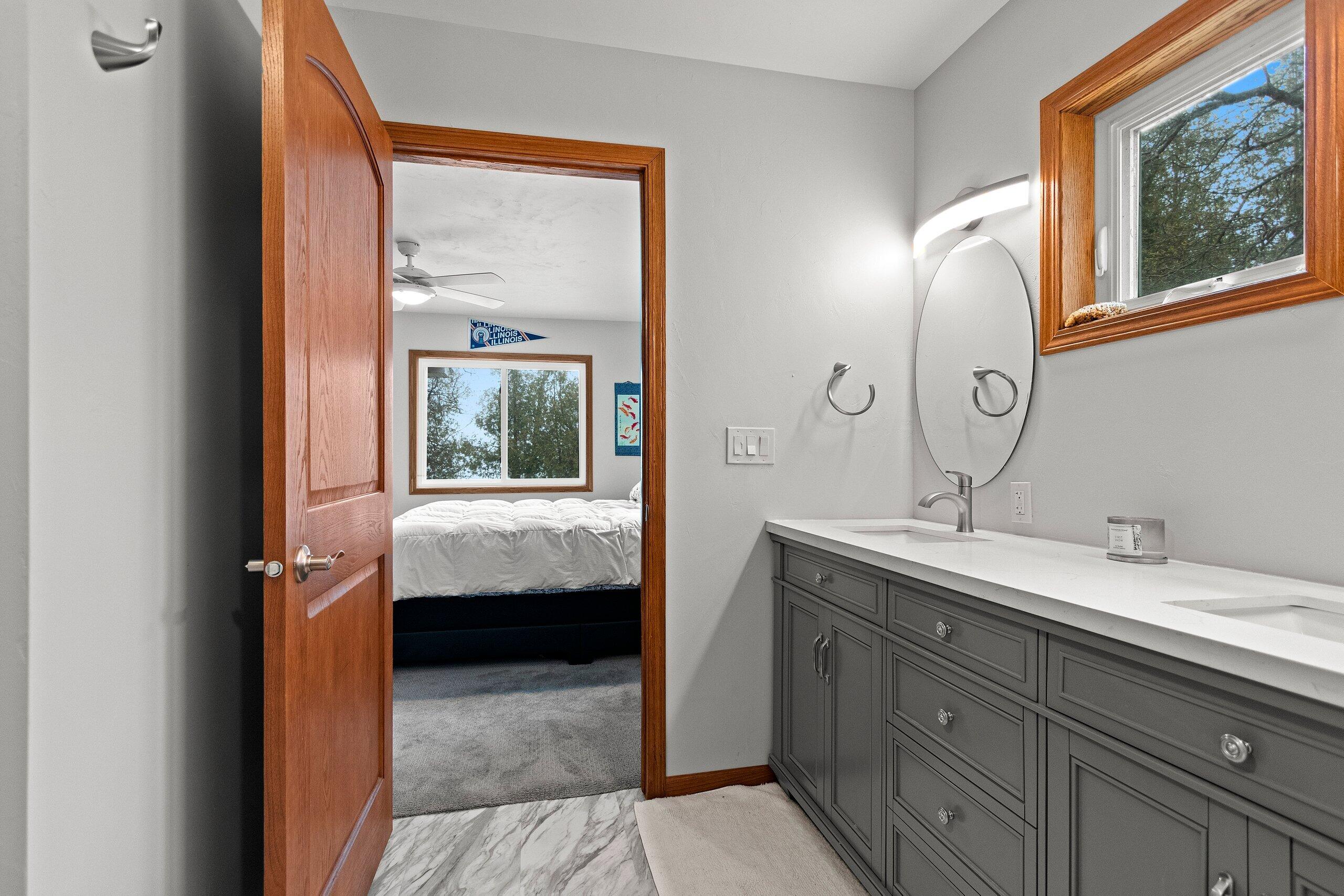 Wisconsin Lake Home for sale (MLS#: 1917083) at 1020  Lakeview Dr, in Algoma, Wisconsin. (27 of 67)