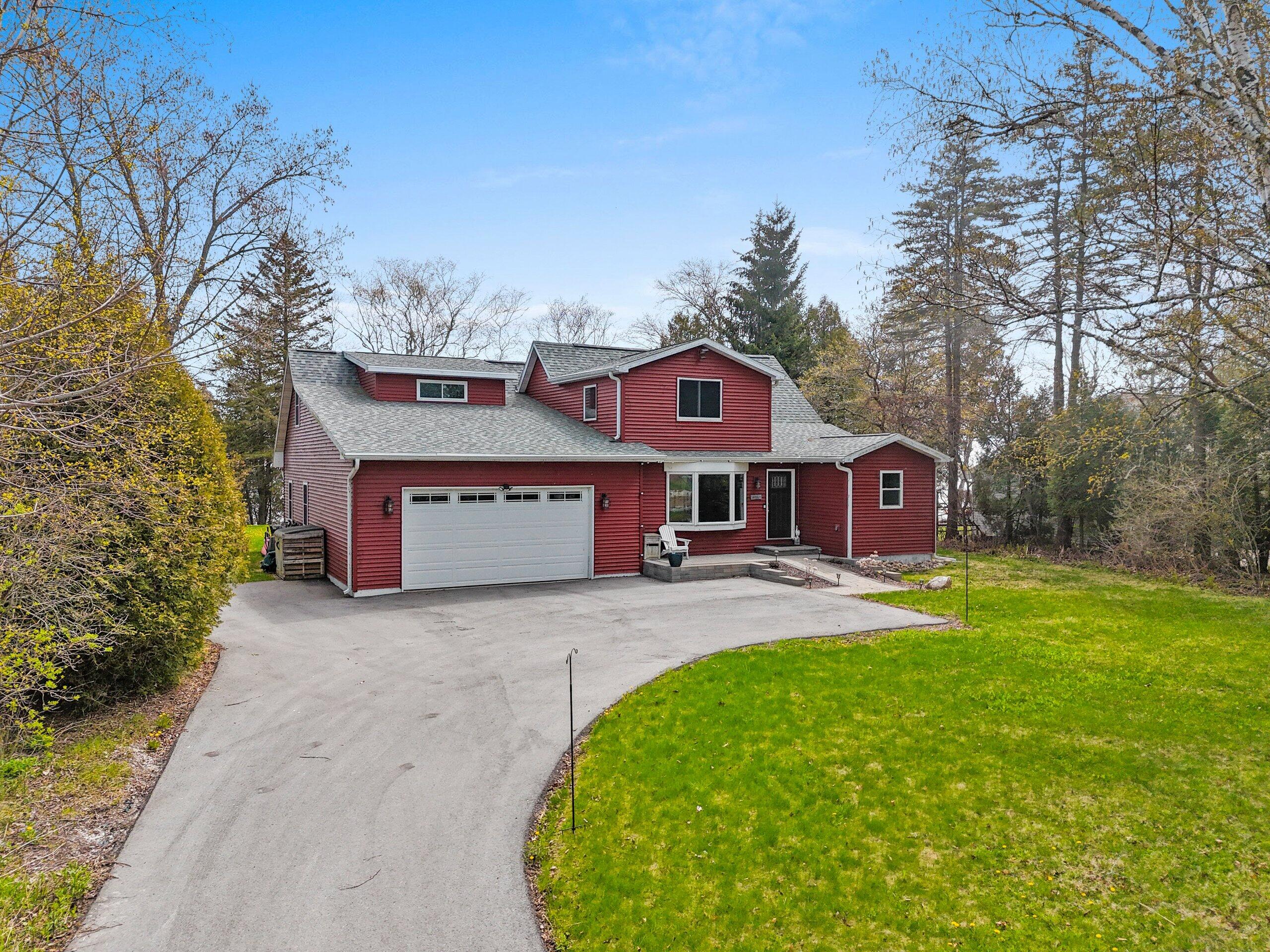 Wisconsin Lake Home for sale (MLS#: 1917083) at 1020  Lakeview Dr, in Algoma, Wisconsin. (55 of 67)