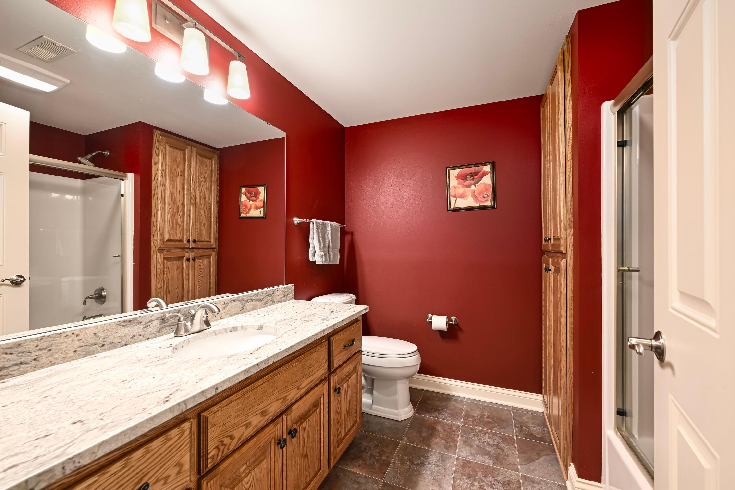 Wisconsin Lake Home for sale (MLS#: 1917094) at 18731  Walden Dr, in Yorkville, Wisconsin. (20 of 40)