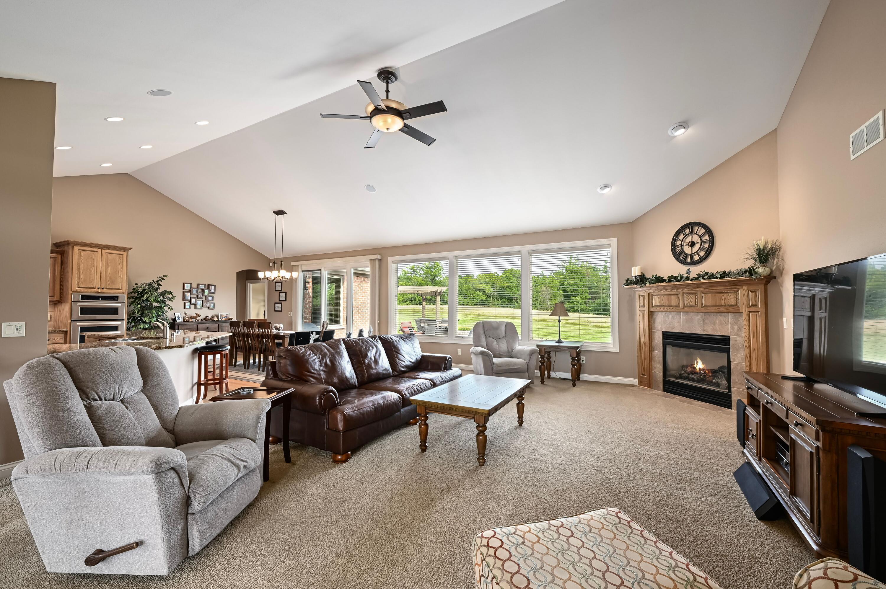 Wisconsin Lake Home for sale (MLS#: 1917094) at 18731  Walden Dr, in Yorkville, Wisconsin. (4 of 40)