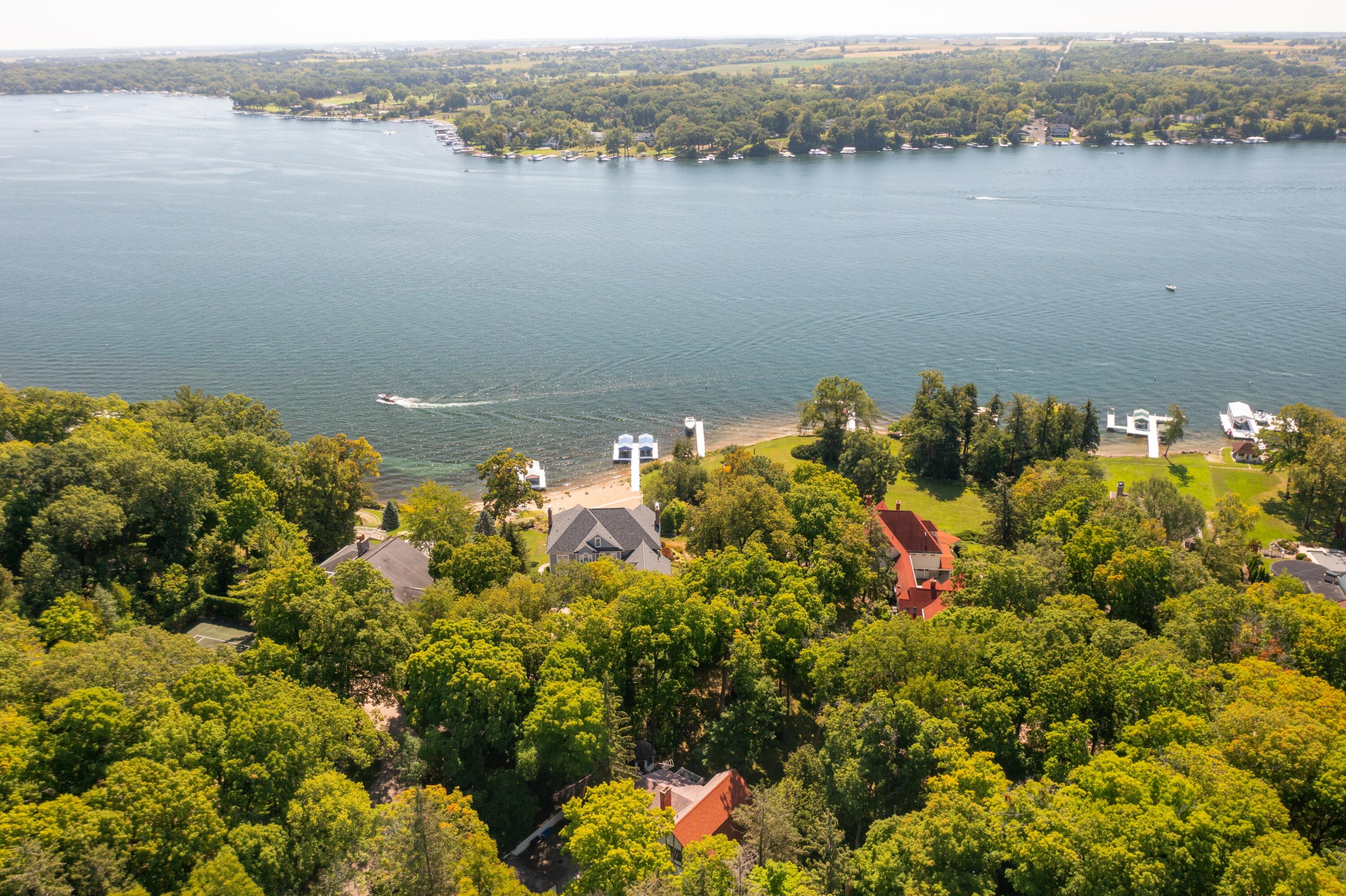 Wisconsin Lake Home for sale (MLS#: 1917372) at N2218  Bonnie Brae Ln, in Linn, Wisconsin. (2 of 23)