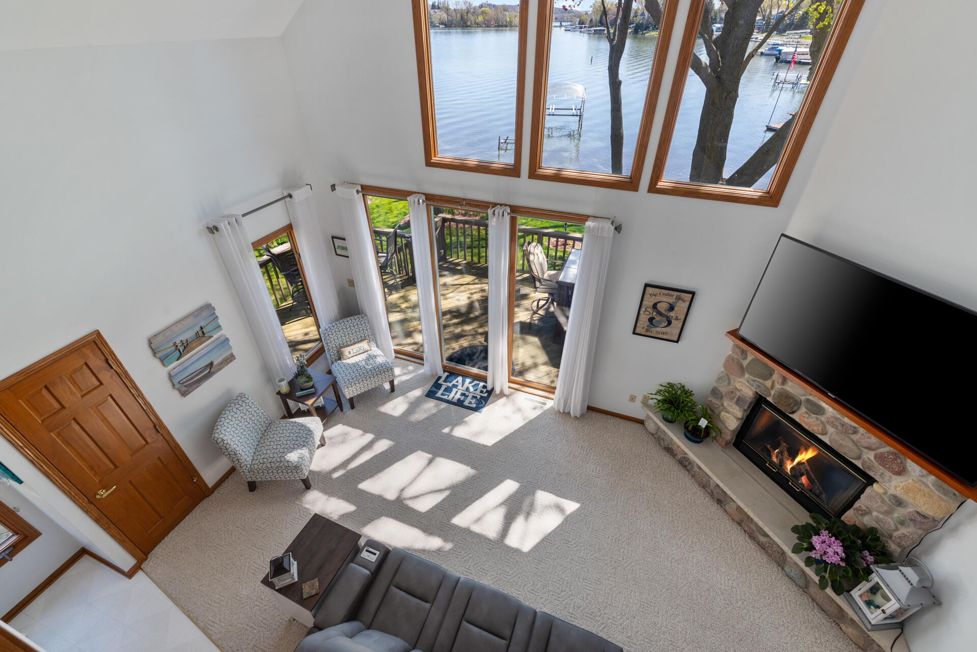 Wisconsin Lake Home for sale (MLS#: 1917393) at 5656 W Lake Dr, in West Bend, Wisconsin. (24 of 39)