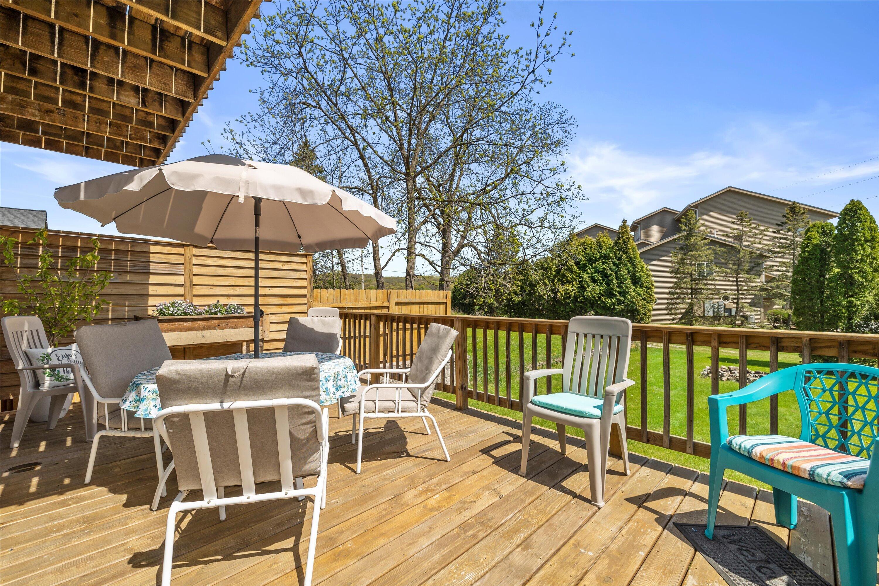 Wisconsin Lake Home for sale (MLS#: 1917592) at 1542  3rd St, in Delafield, Wisconsin. (13 of 34)