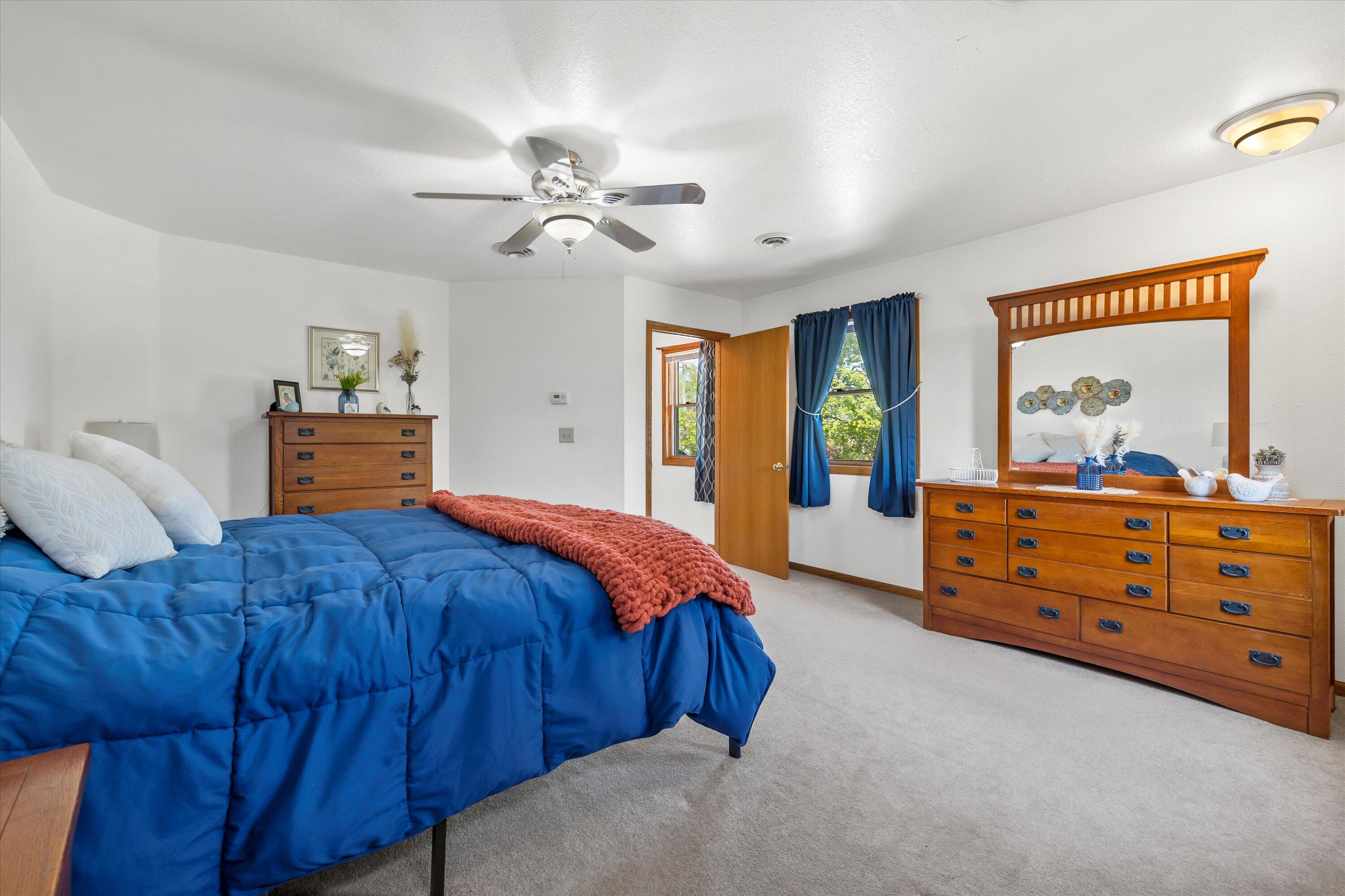 Wisconsin Lake Home for sale (MLS#: 1917592) at 1542  3rd St, in Delafield, Wisconsin. (26 of 34)