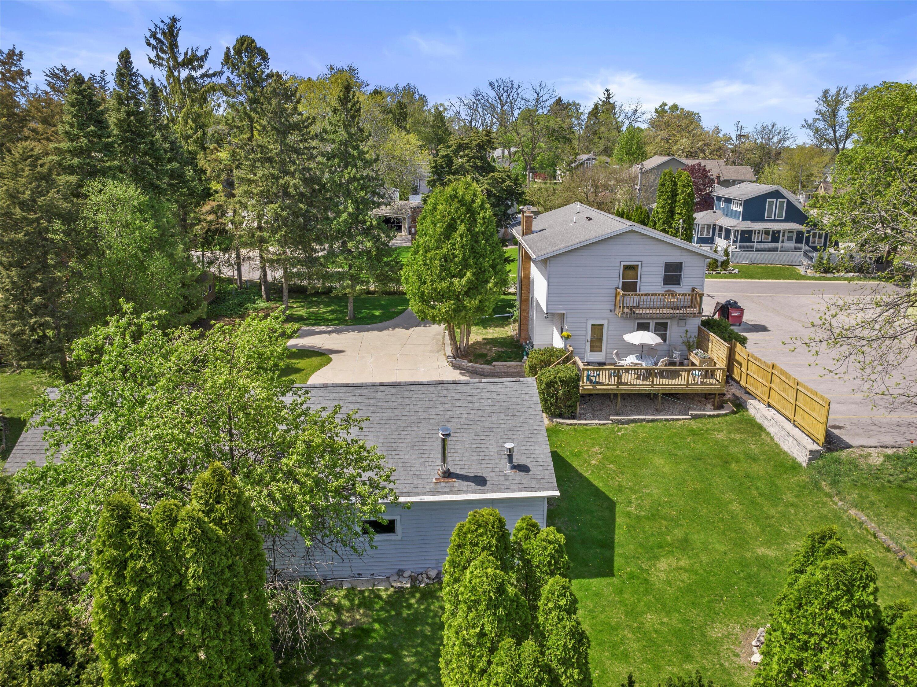 Wisconsin Lake Home for sale (MLS#: 1917592) at 1542  3rd St, in Delafield, Wisconsin. (8 of 34)