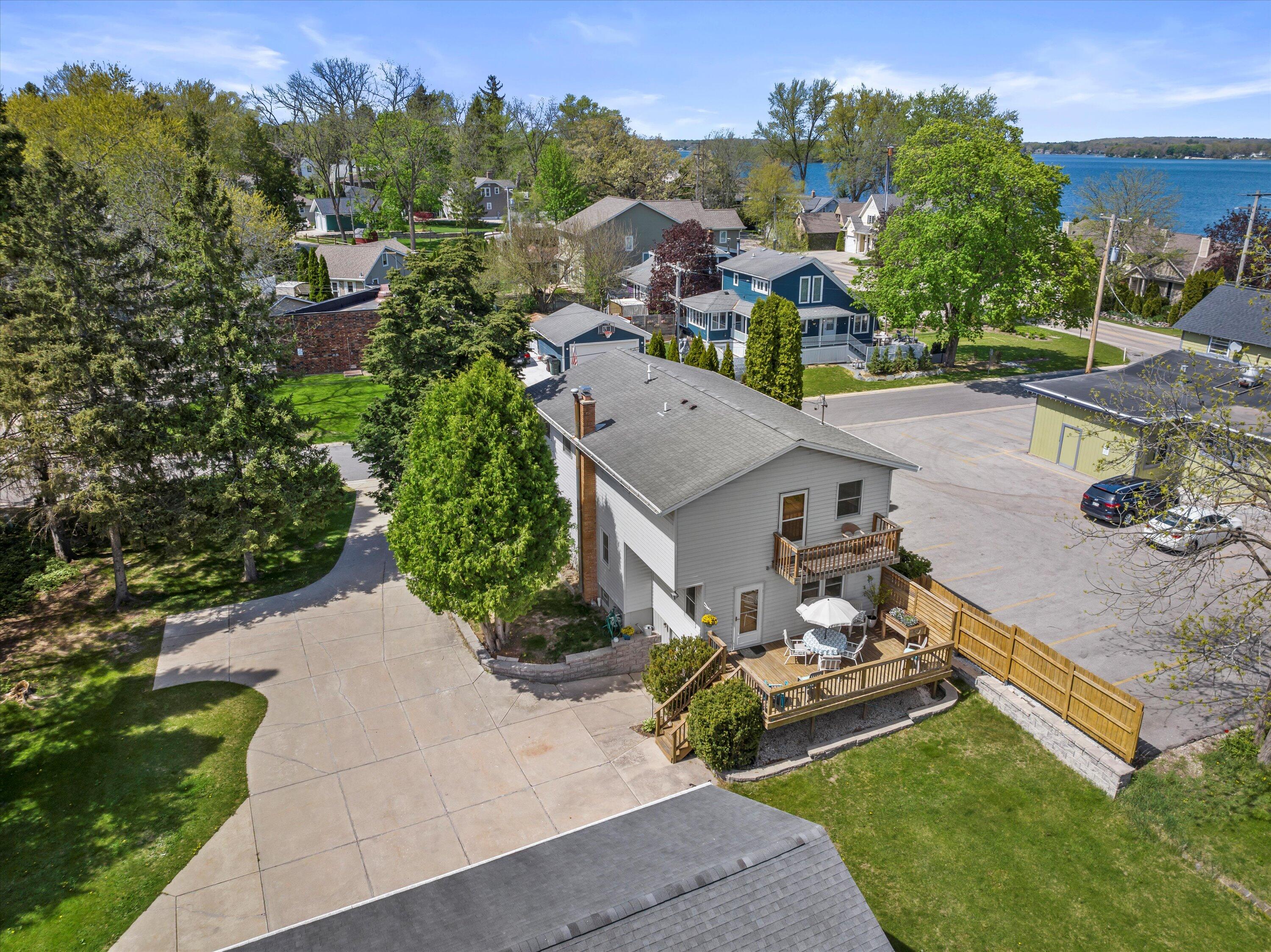 Wisconsin Lake Home for sale (MLS#: 1917592) at 1542  3rd St, in Delafield, Wisconsin. (9 of 34)