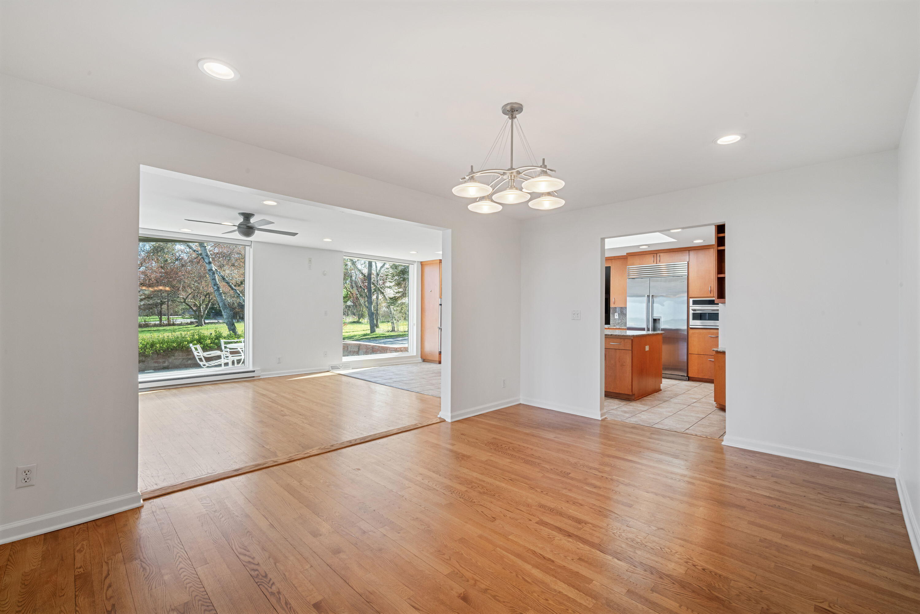 Wisconsin Lake Home for sale (MLS#: 1917612) at 7515 N Beach Dr, in Fox Point, Wisconsin. (12 of 44)