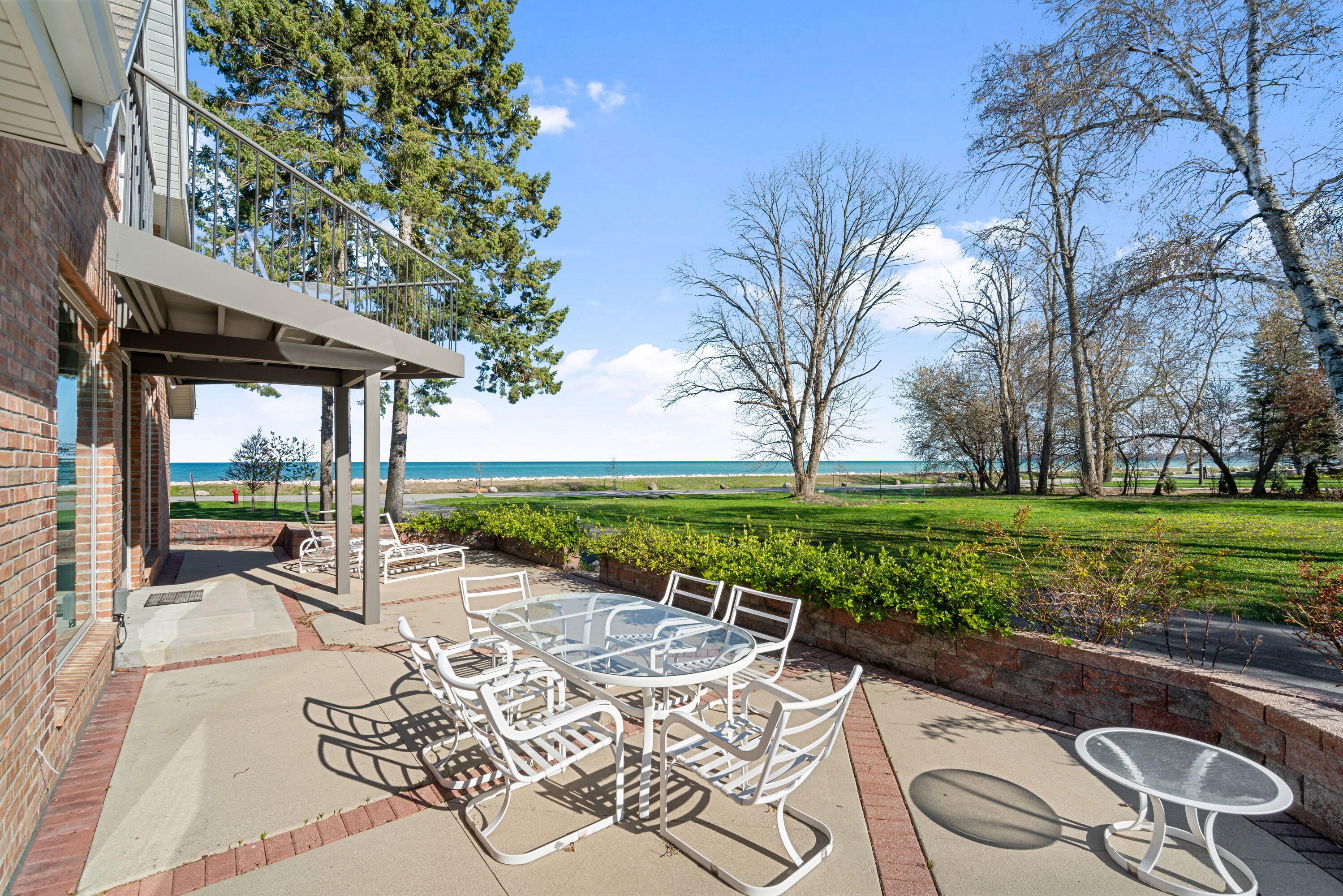 Wisconsin Lake Home for sale (MLS#: 1917612) at 7515 N Beach Dr, in Fox Point, Wisconsin. (37 of 44)