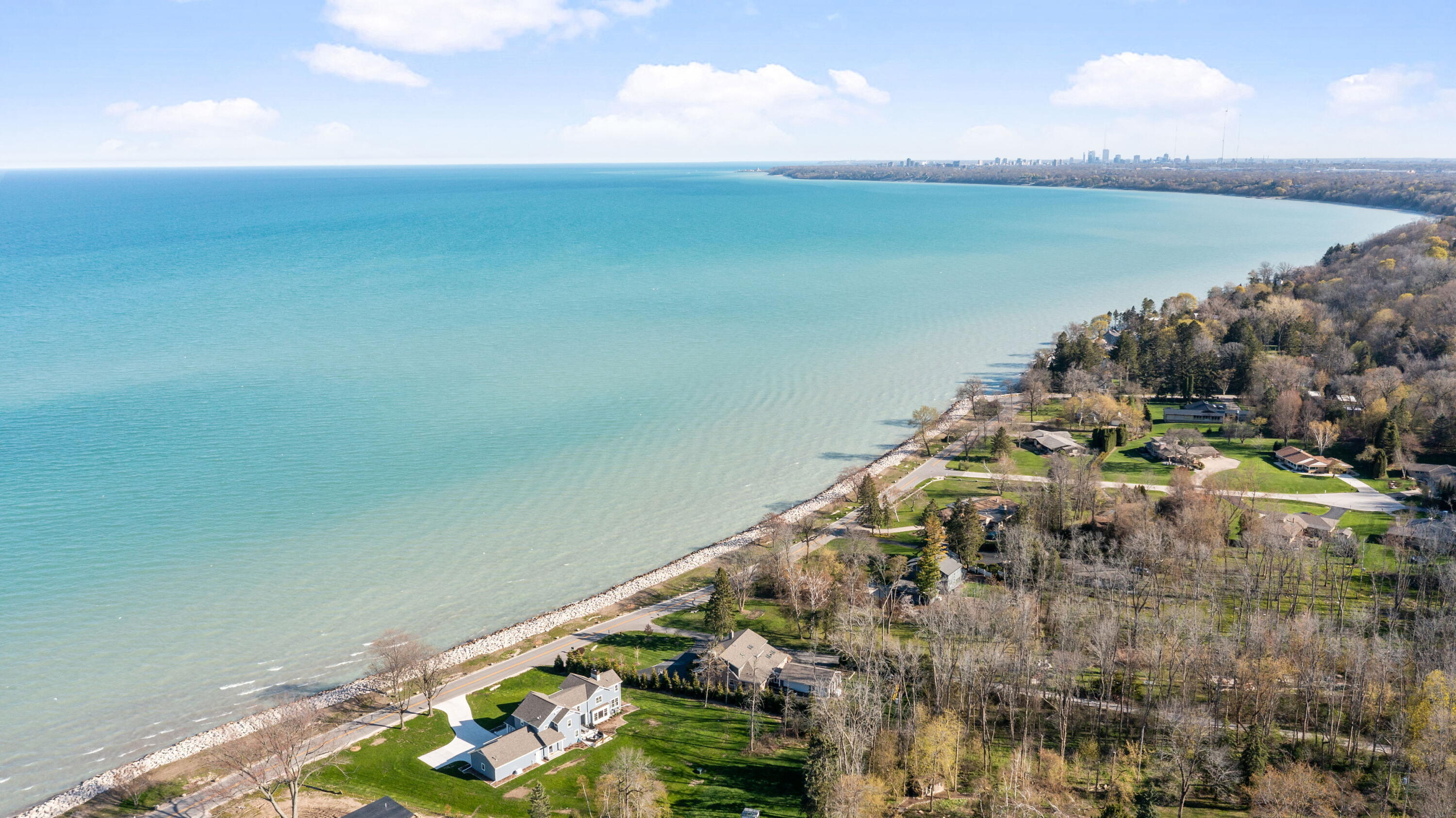 Wisconsin Lake Home for sale (MLS#: 1917612) at 7515 N Beach Dr, in Fox Point, Wisconsin. (39 of 44)