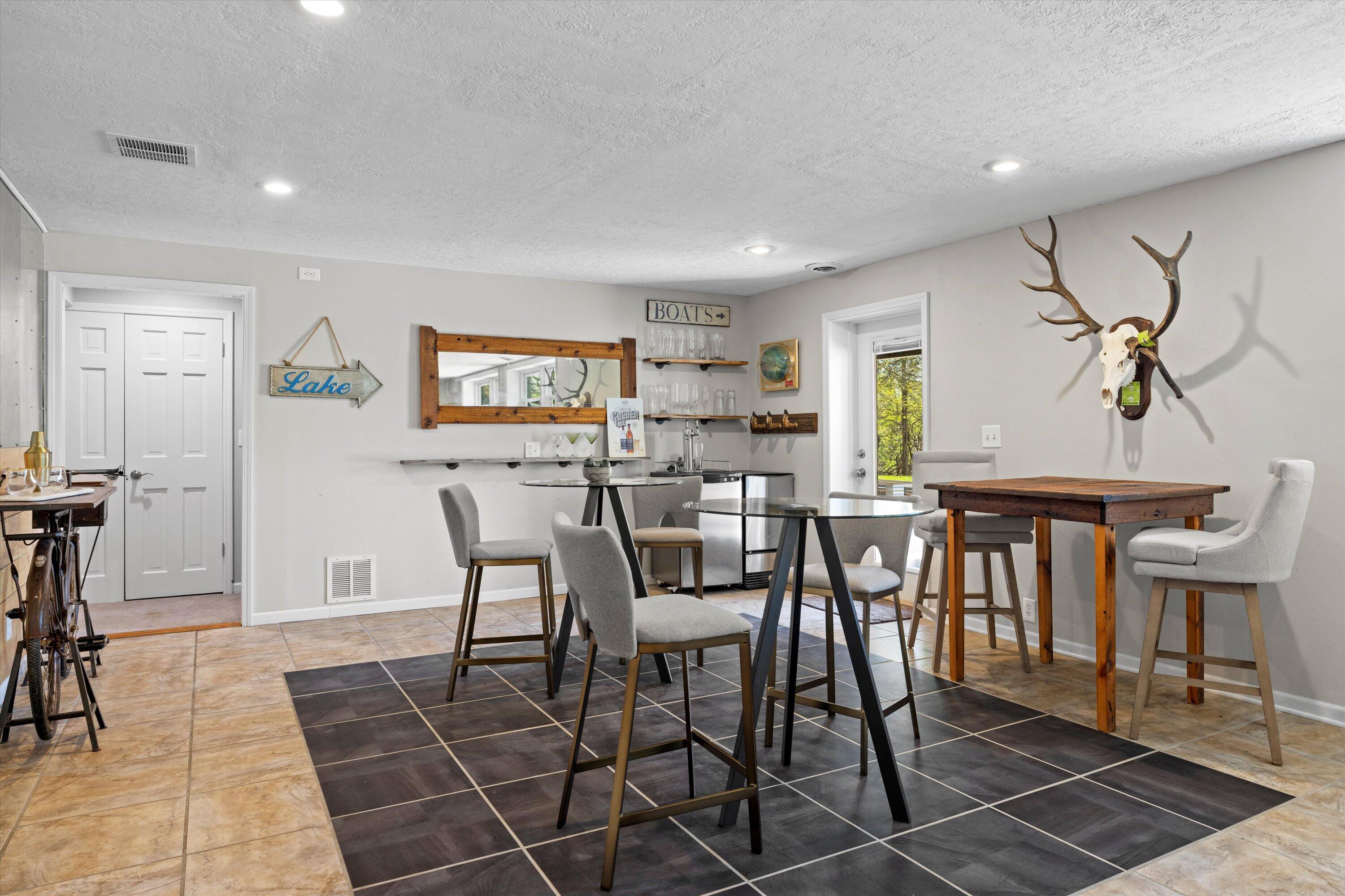 Wisconsin Lake Home for sale (MLS#: 1917681) at W332N6131  County Road C -, in Merton, Wisconsin. (30 of 51)