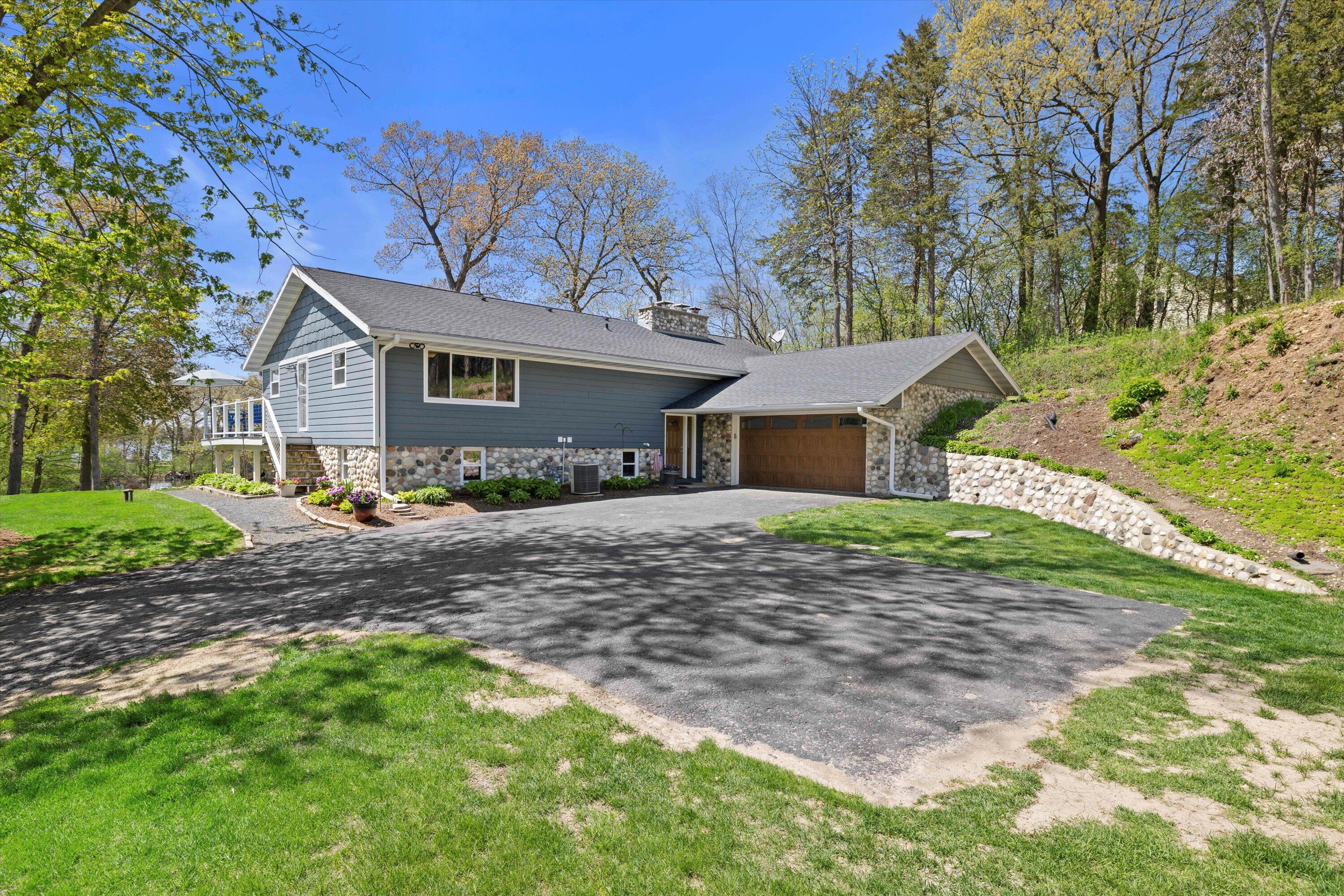 Wisconsin Lake Home for sale (MLS#: 1917681) at W332N6131  County Road C -, in Merton, Wisconsin. (33 of 51)