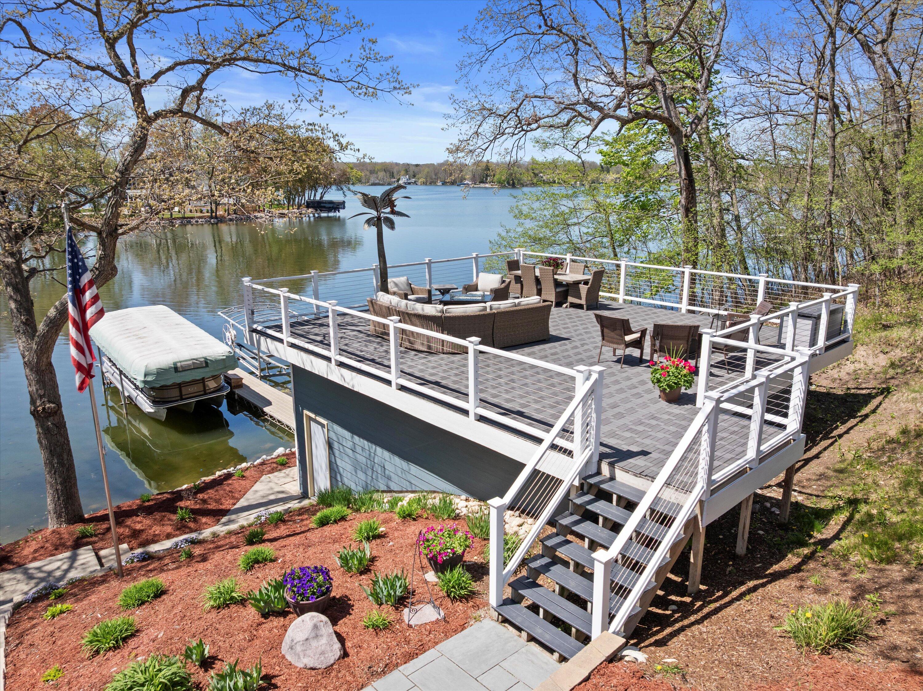 Wisconsin Lake Home for sale (MLS#: 1917681) at W332N6131  County Road C -, in Merton, Wisconsin. (48 of 51)