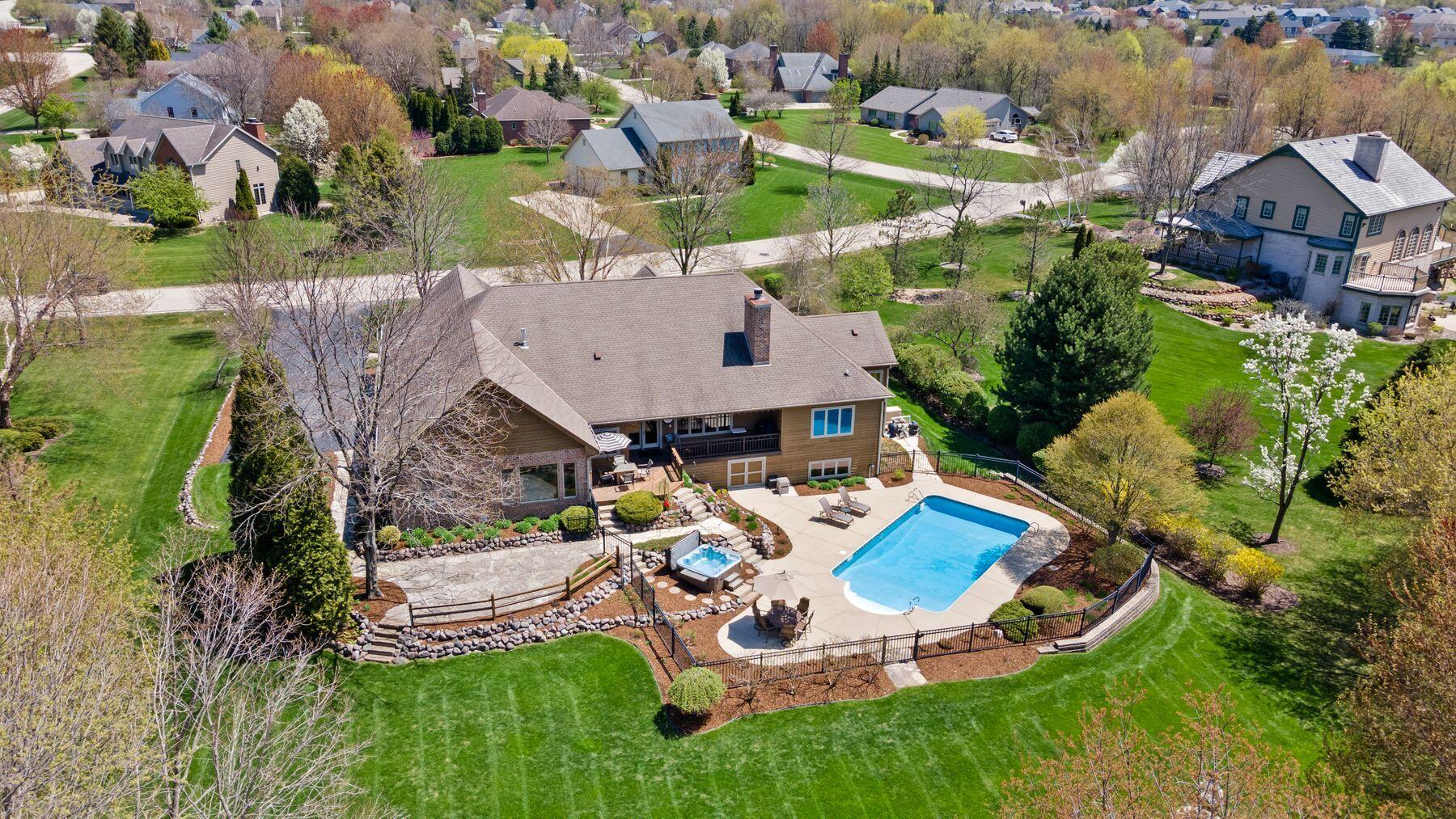 Wisconsin Lake Home for sale (MLS#: 1917726) at 5122  Alexander Dr, in Caledonia, Wisconsin. (2 of 62)