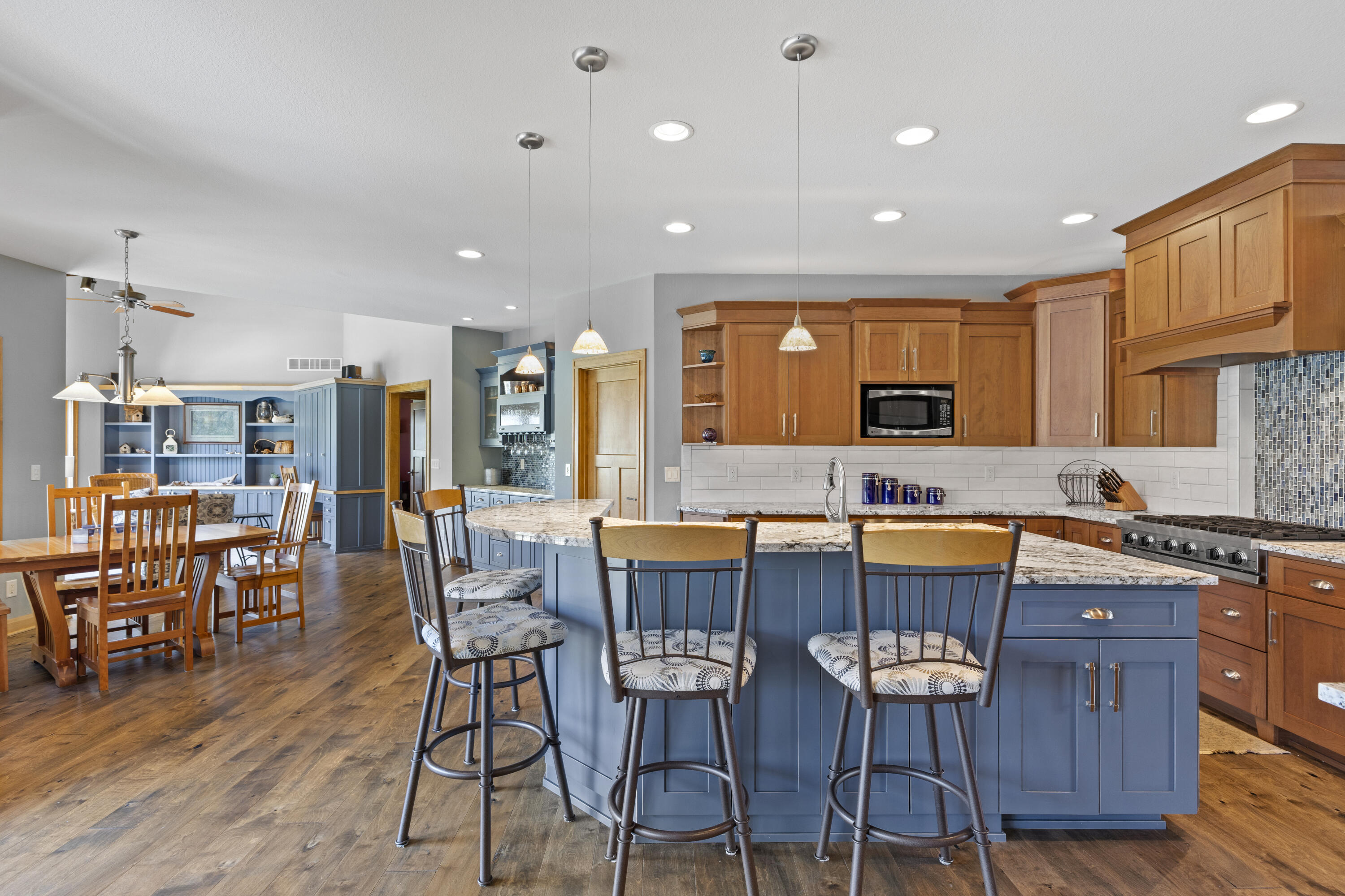 Wisconsin Lake Home for sale (MLS#: 1917726) at 5122  Alexander Dr, in Caledonia, Wisconsin. (14 of 62)
