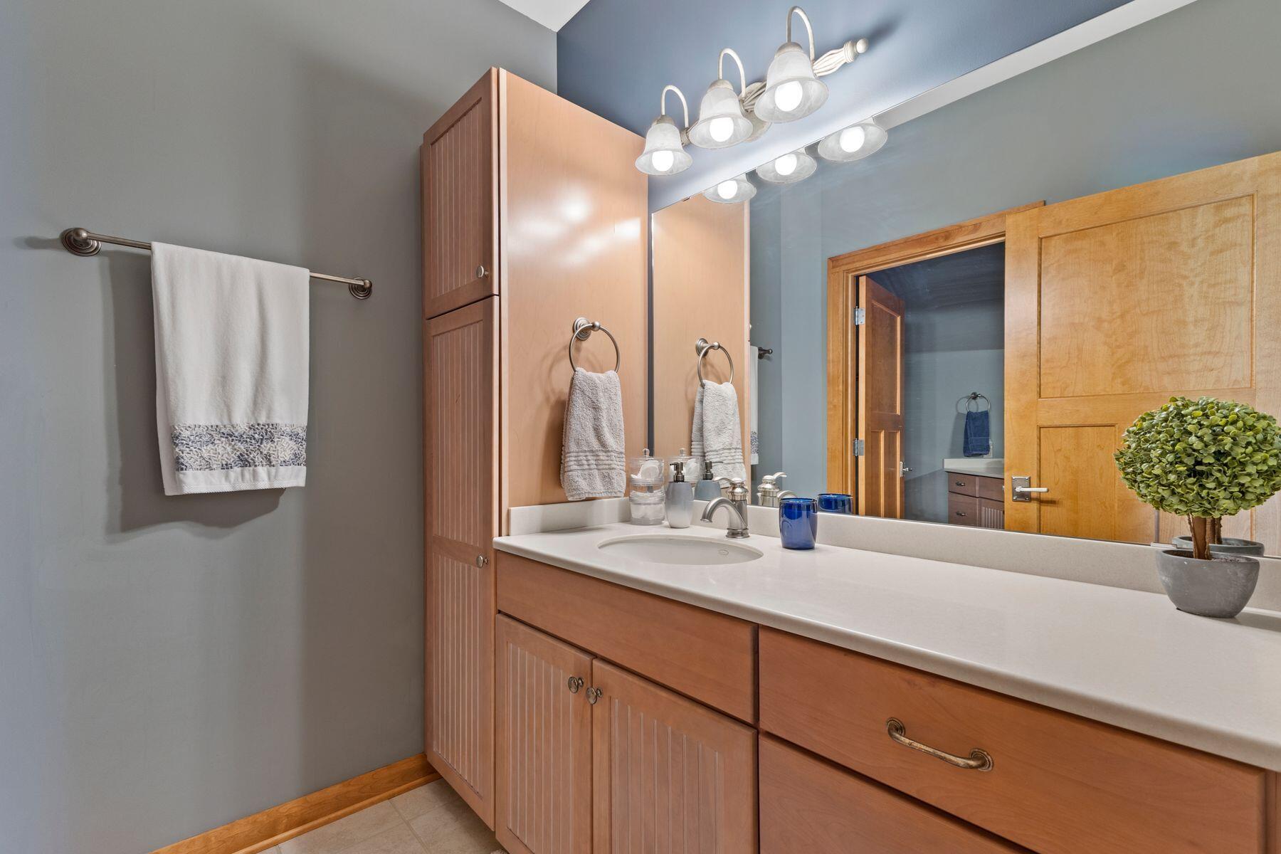 Wisconsin Lake Home for sale (MLS#: 1917726) at 5122  Alexander Dr, in Caledonia, Wisconsin. (35 of 62)