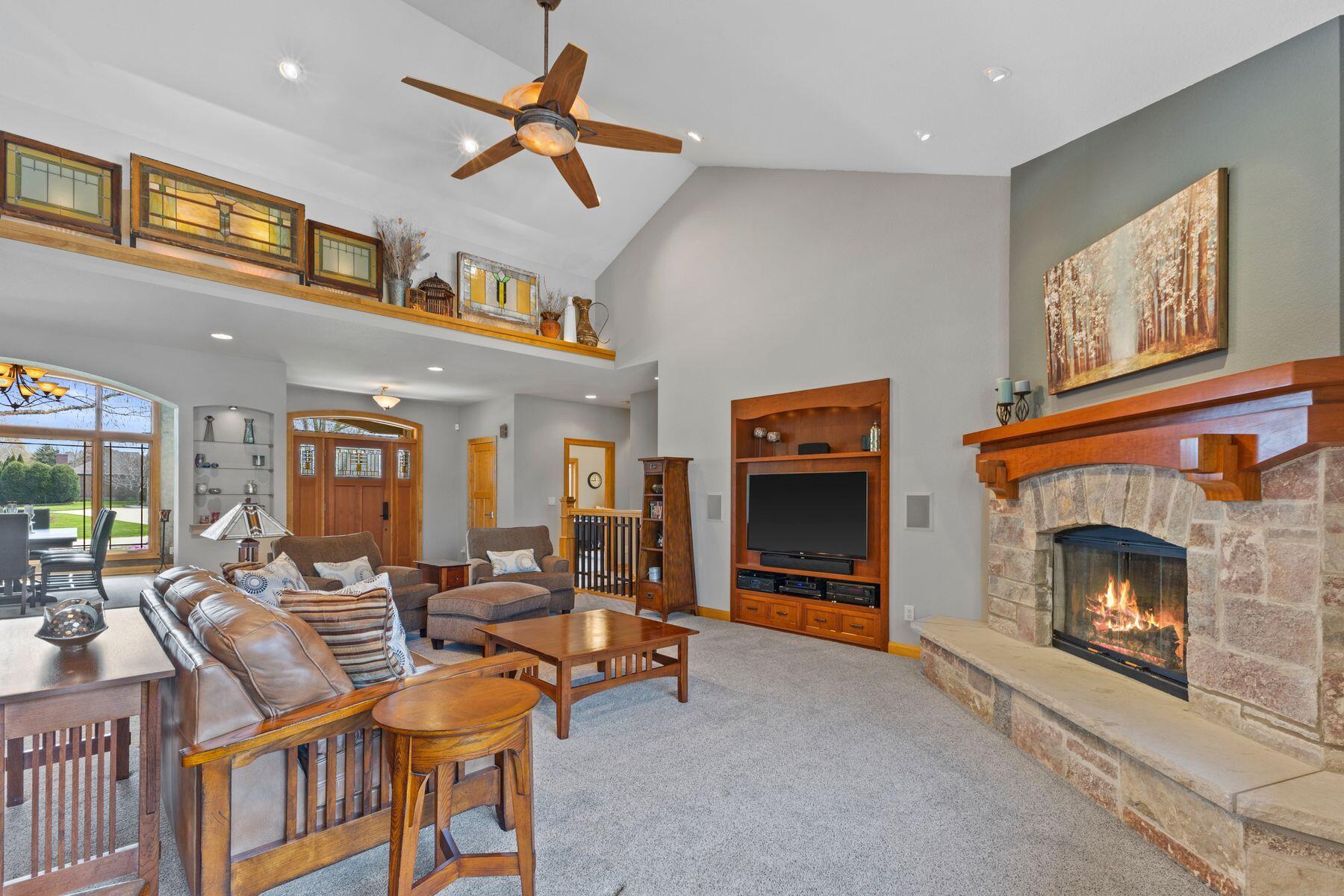 Wisconsin Lake Home for sale (MLS#: 1917726) at 5122  Alexander Dr, in Caledonia, Wisconsin. (9 of 62)