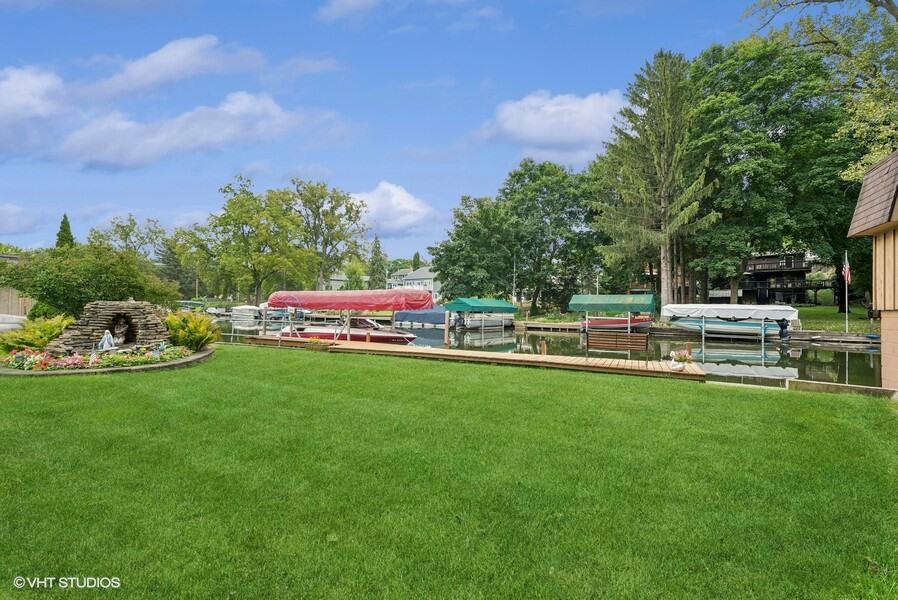 Wisconsin Lake Home for sale (MLS#: 1917840) at 2805  Knollcrest Dr, in Burlington, Wisconsin. (2 of 20)