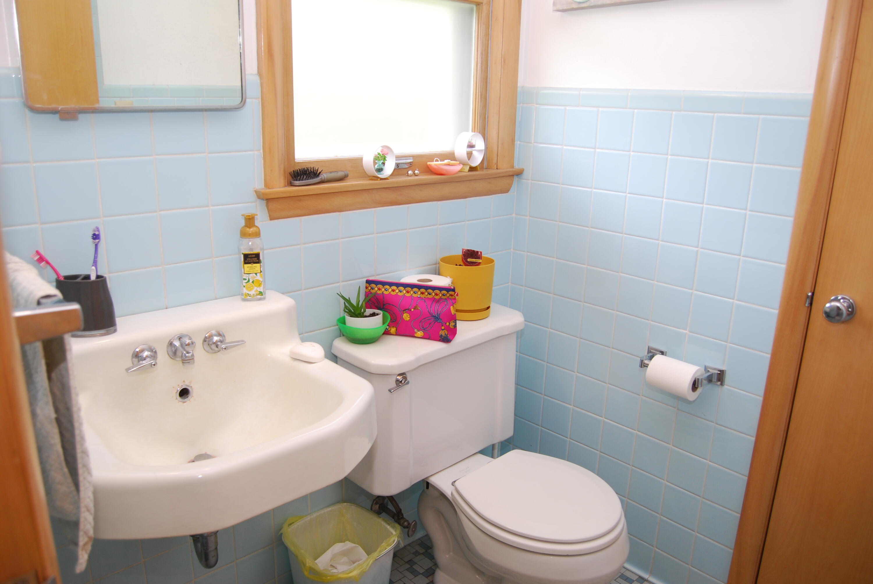 Wisconsin Lake Home for sale (MLS#: 1917853) at 3207  County Road W -, in Saukville, Wisconsin. (19 of 54)