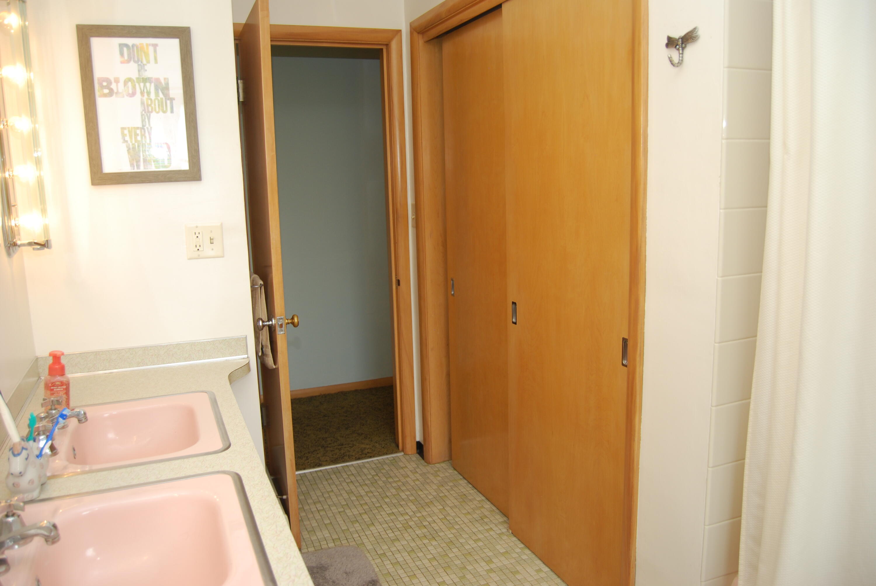 Wisconsin Lake Home for sale (MLS#: 1917853) at 3207  County Road W -, in Saukville, Wisconsin. (28 of 54)