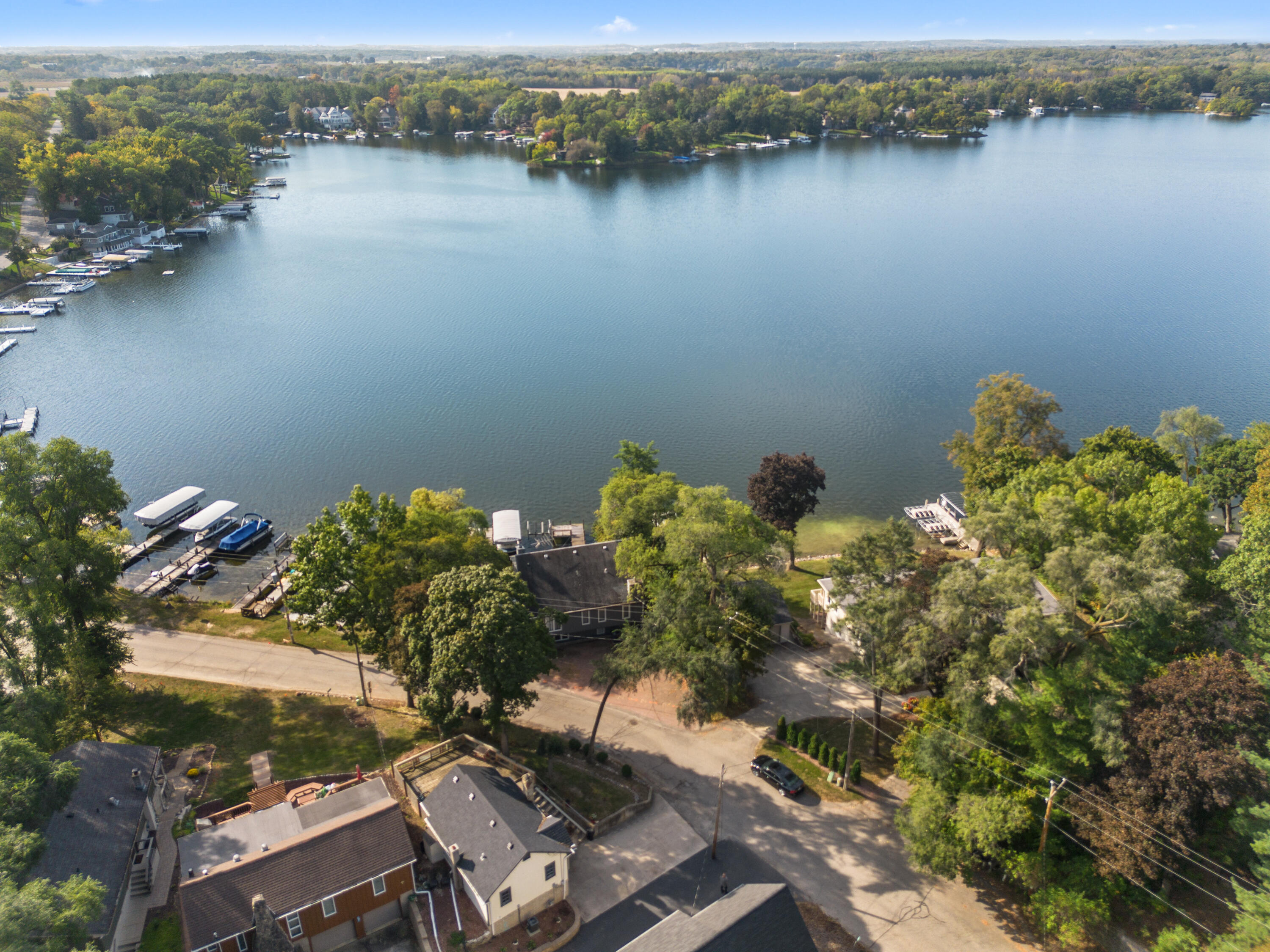 Wisconsin Lake Home for sale (MLS#: 1917895) at N9270  East Shore Rd, in East Troy, Wisconsin. (2 of 37)