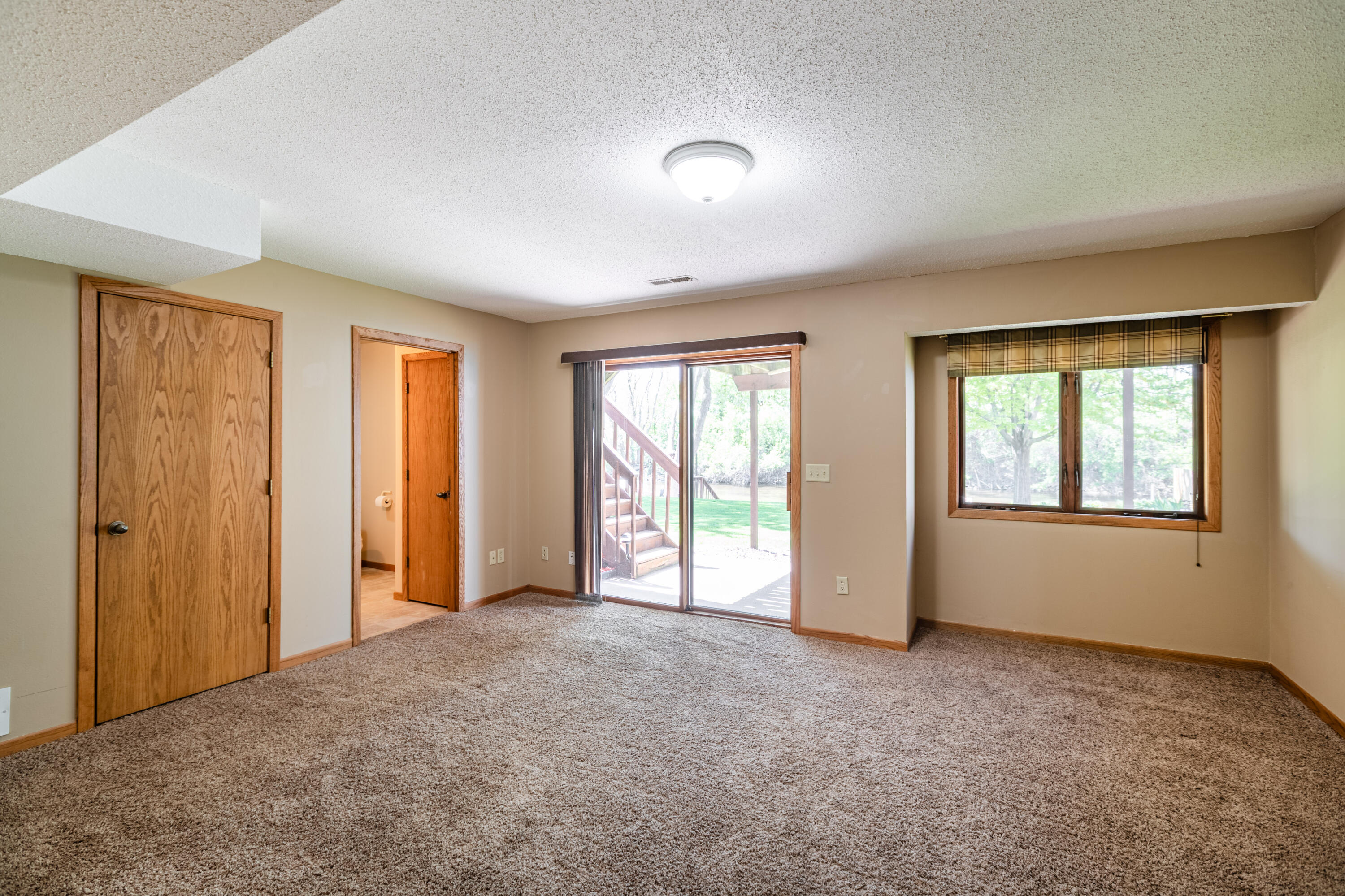 Wisconsin Lake Home for sale (MLS#: 1917911) at 206  WESTVIEW PL -, in La Crosse, Wisconsin. (19 of 46)
