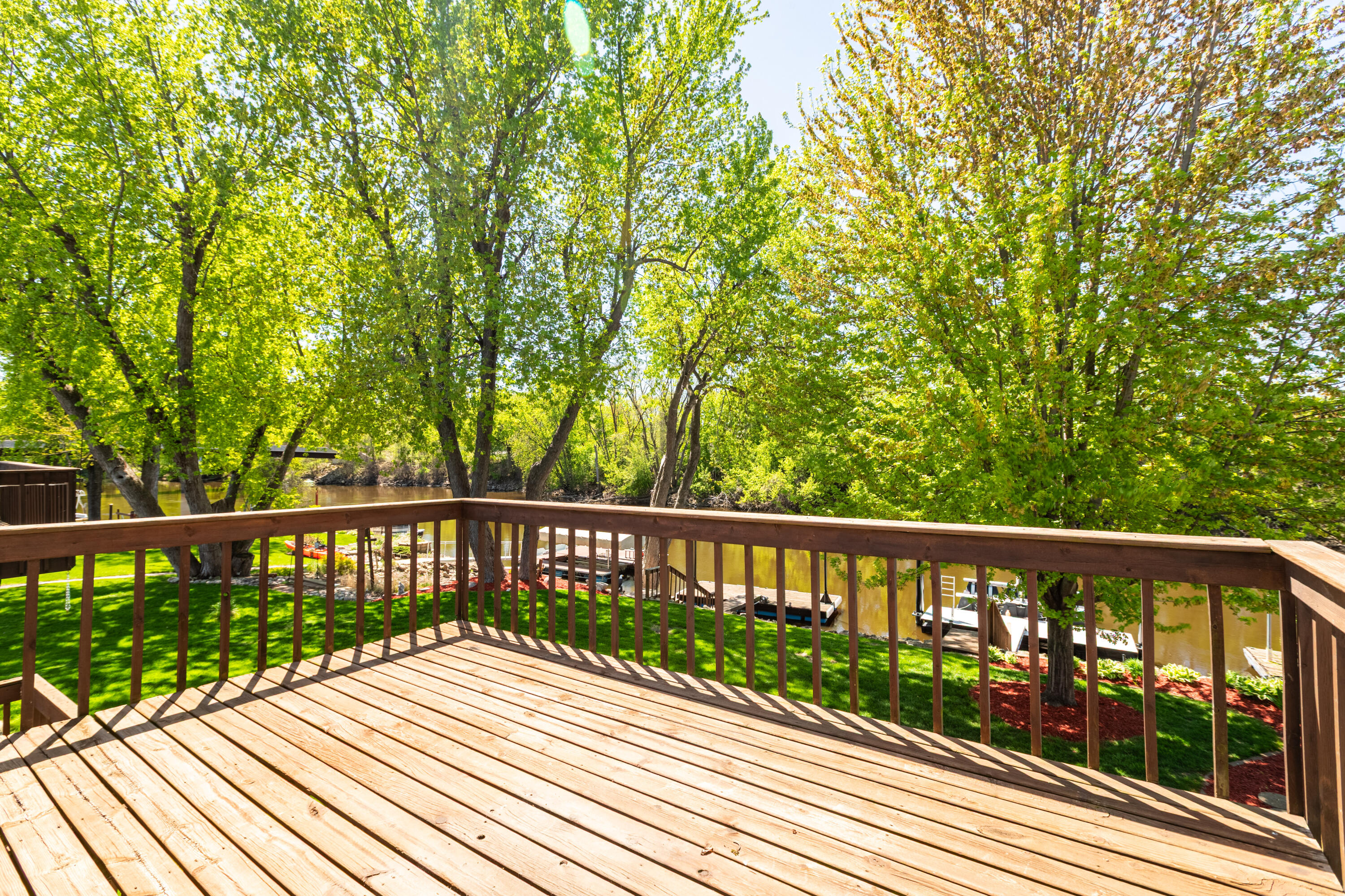 Wisconsin Lake Home for sale (MLS#: 1917911) at 206  WESTVIEW PL -, in La Crosse, Wisconsin. (6 of 46)
